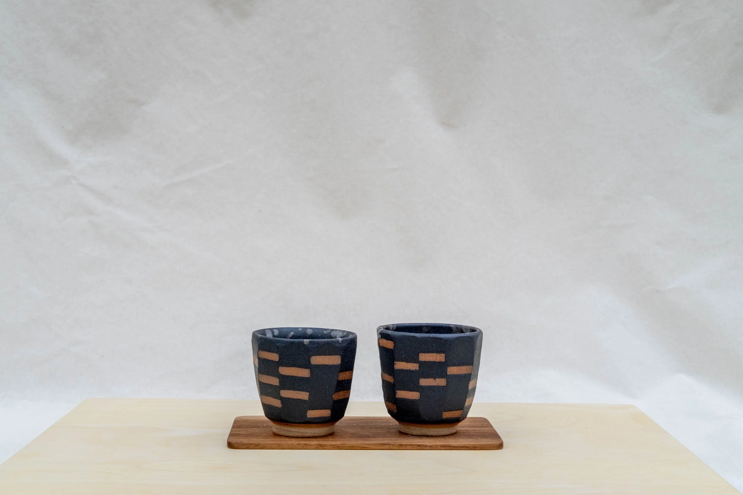 två koppar svarta.jpg