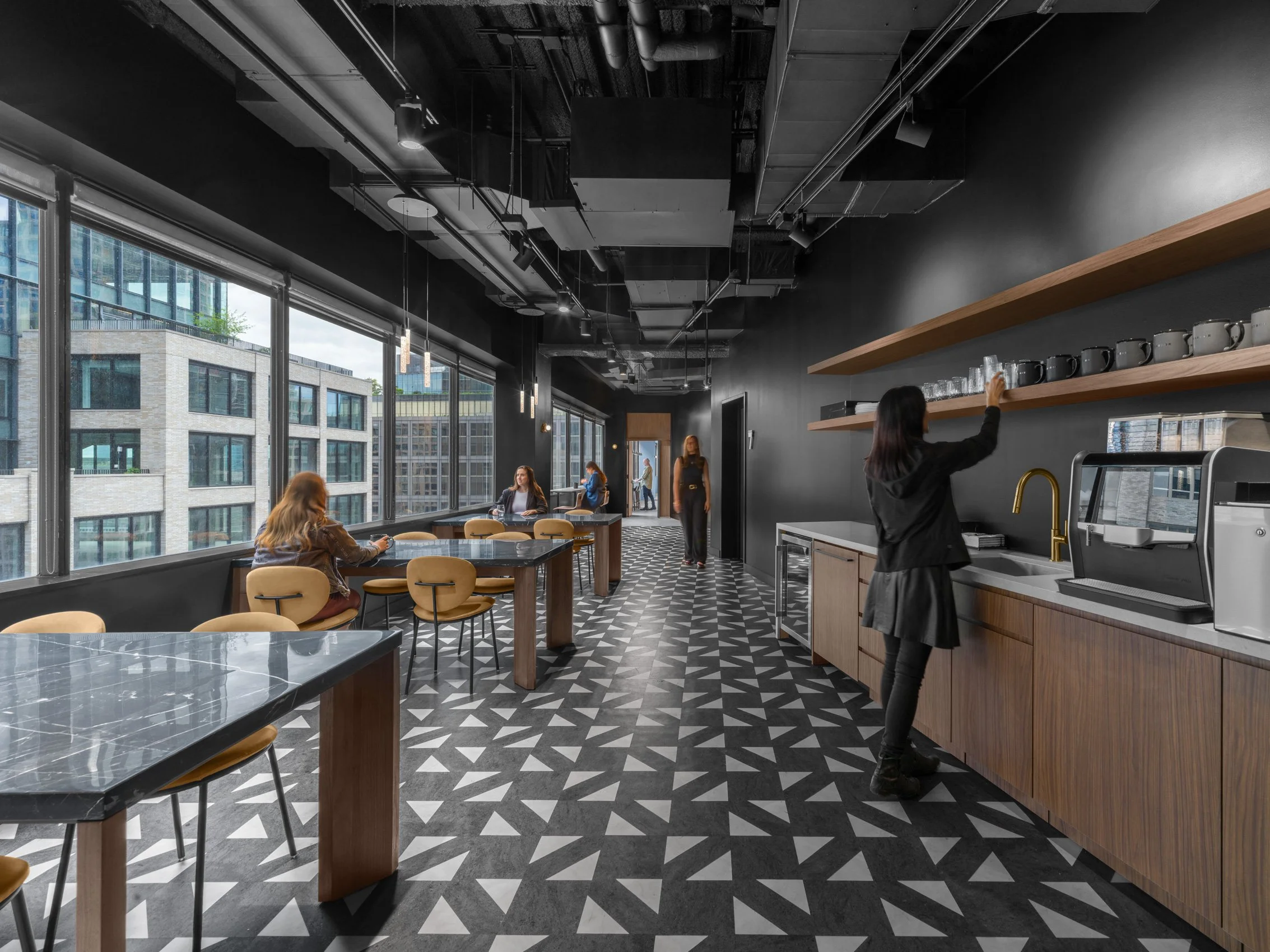 publicis__05_15_26_030.jpg