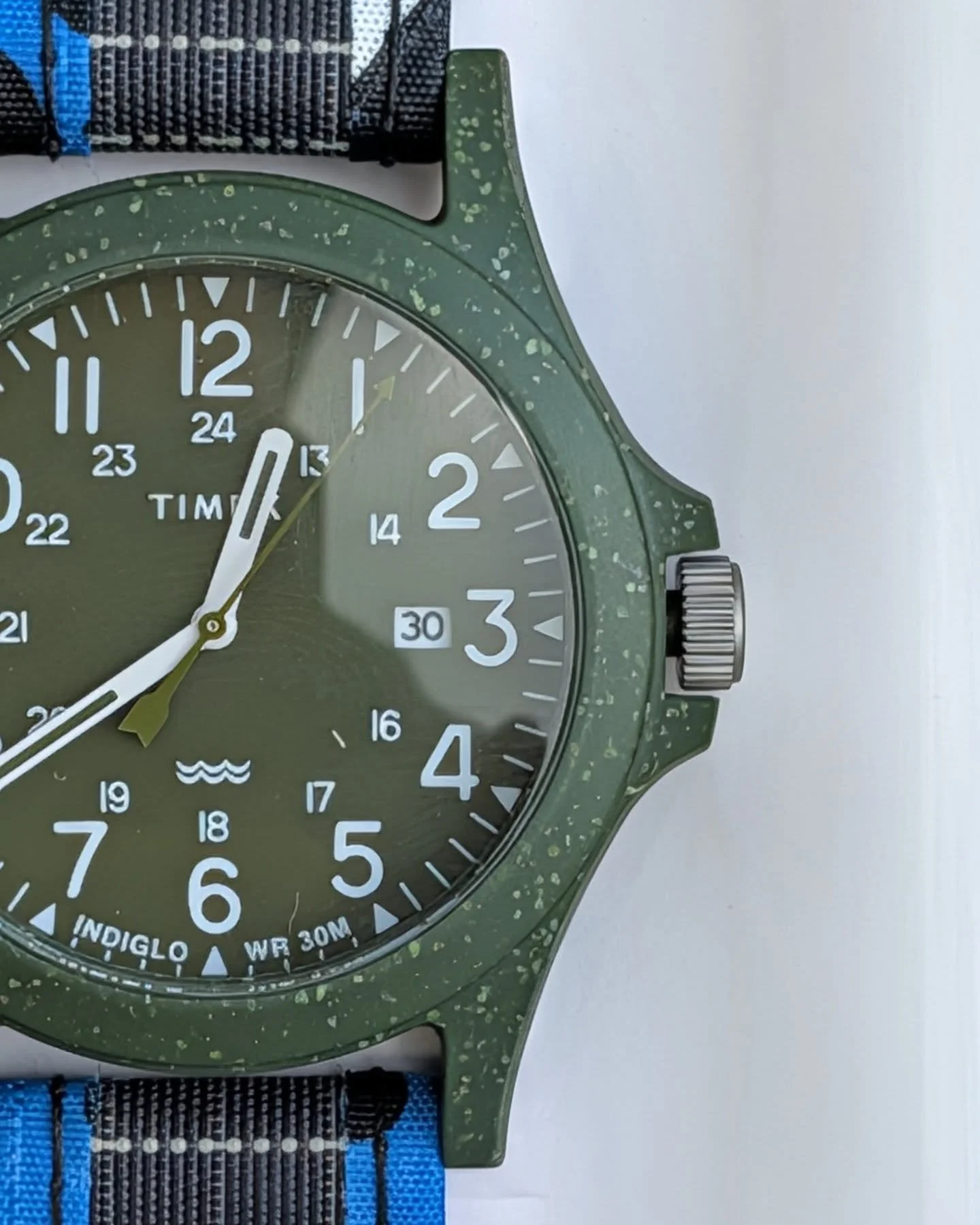 Here's a sneak peek at what a recycled ocean plastic watch from @timex looks like when paired up with one of our watch straps made from reclaimed ocean sports sails. Albeit, no official colab... Yet. 😉

Really like this colour combo, it feels really