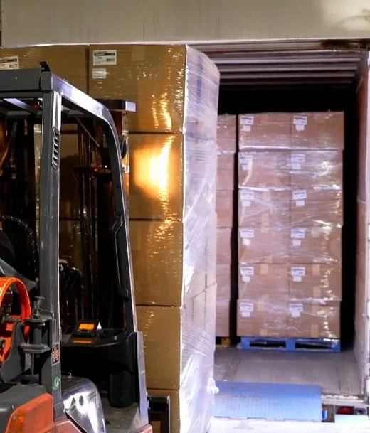 Capacidad de almacenamiento, logística y envíos consolidados a todo México para pedidos de alto volumen