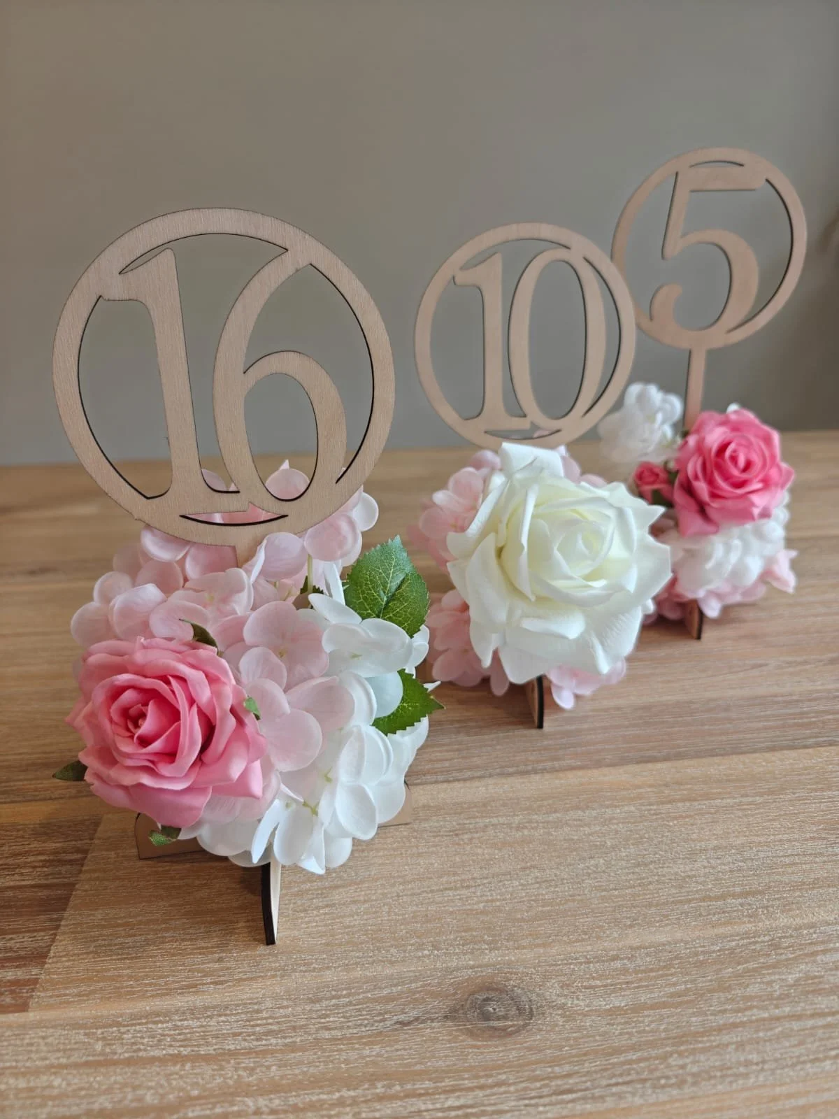 Real Touch Floral x Circular Stand