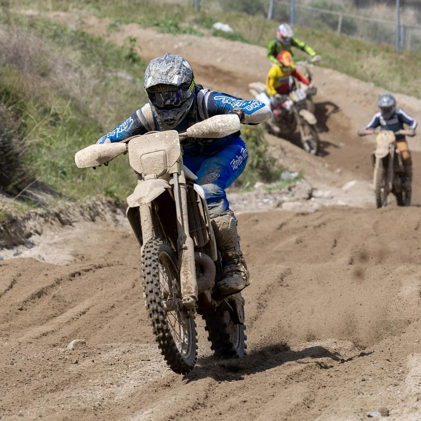 How do you conquer Glen Helen&rsquo;s giant nasty sand whoops? 6 Hour Endurance Race winner @sam.pretscherer demonstrates. Simply fold your entire body in half and use it as a giant piston to supplement your bike&rsquo;s suspension. #glenhelen #sandw