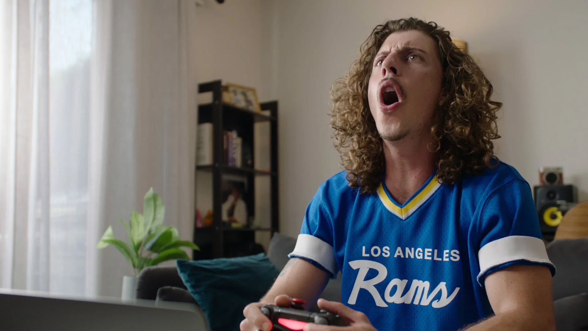 FIFA_FLAIR_PEKINGDUK.Still002.jpg