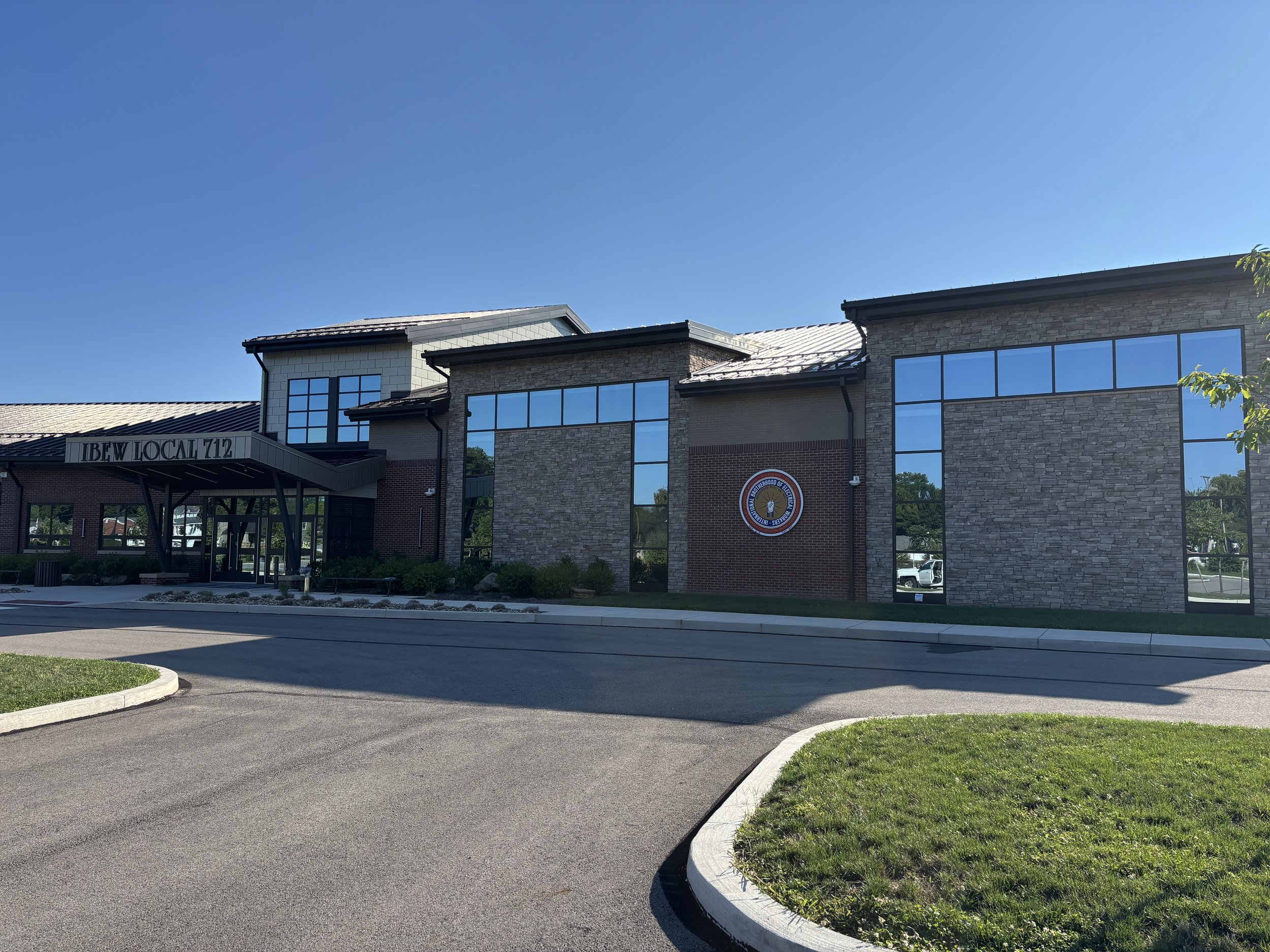 Commercial Window Cleaning, Beaver, Pa
Commercial Window Cleaning, Beaver County, Pa