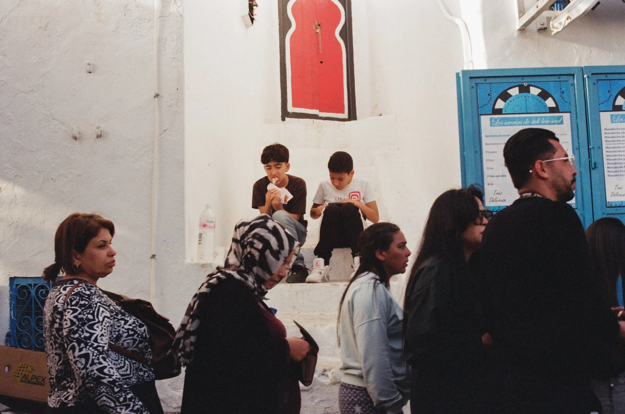 image of two children depicting how relationship therapy can help process your upbringing