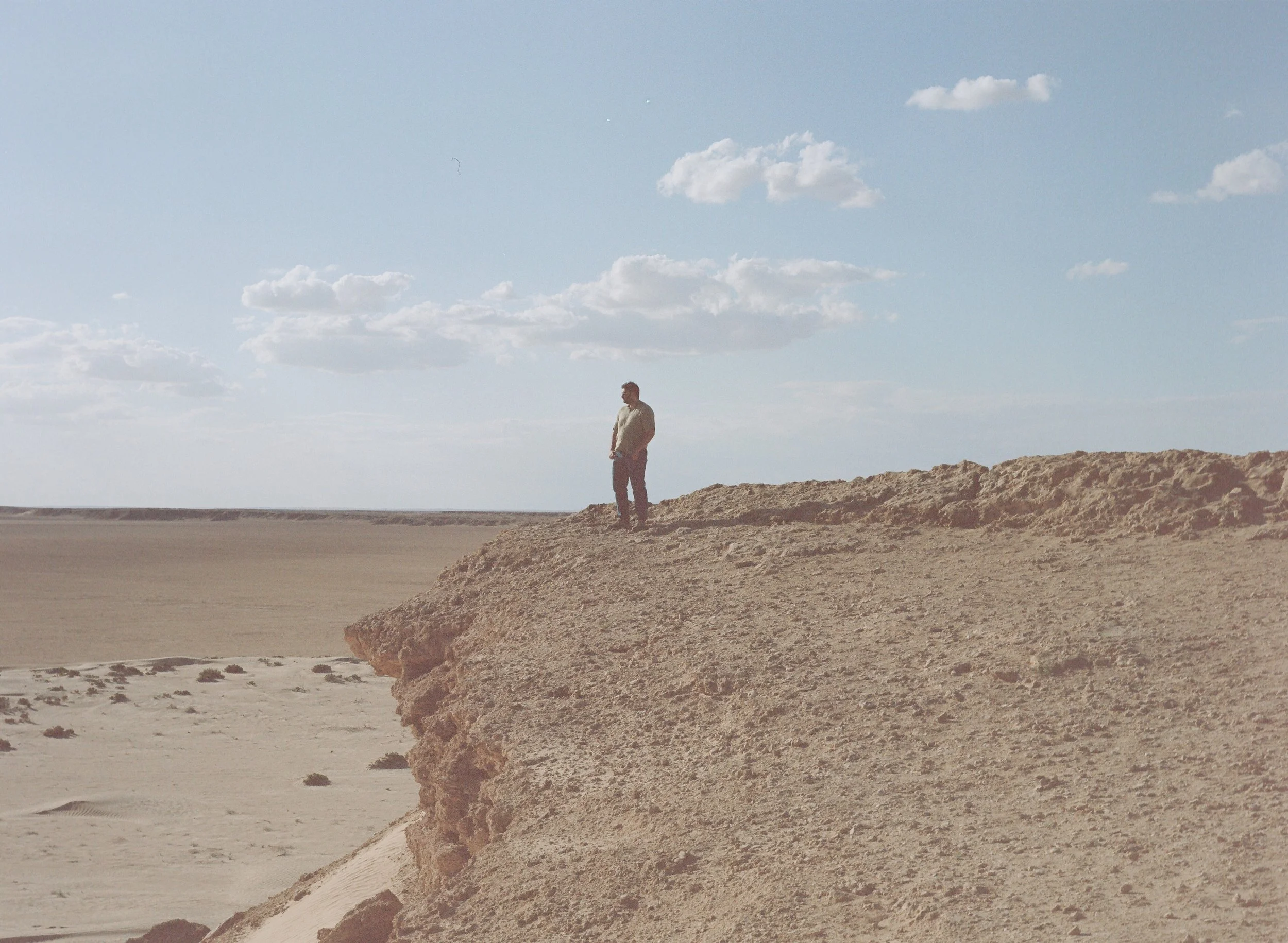 therapist for relationship issues in the desert in Tunisia