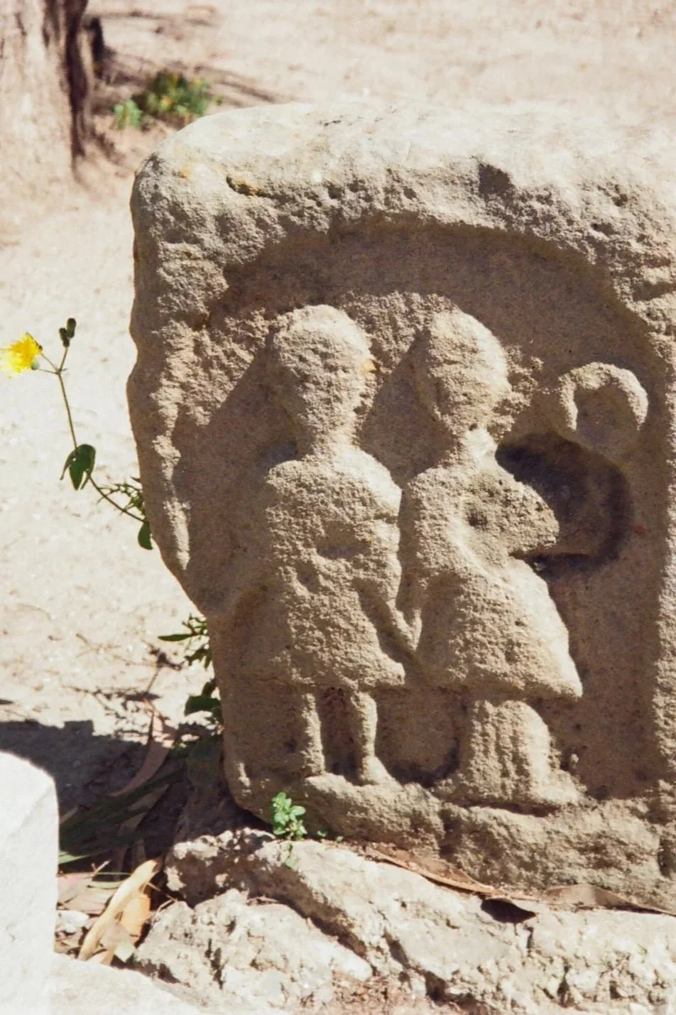 two lovers engraved on stone in tunisia representing the power of relationship therapy