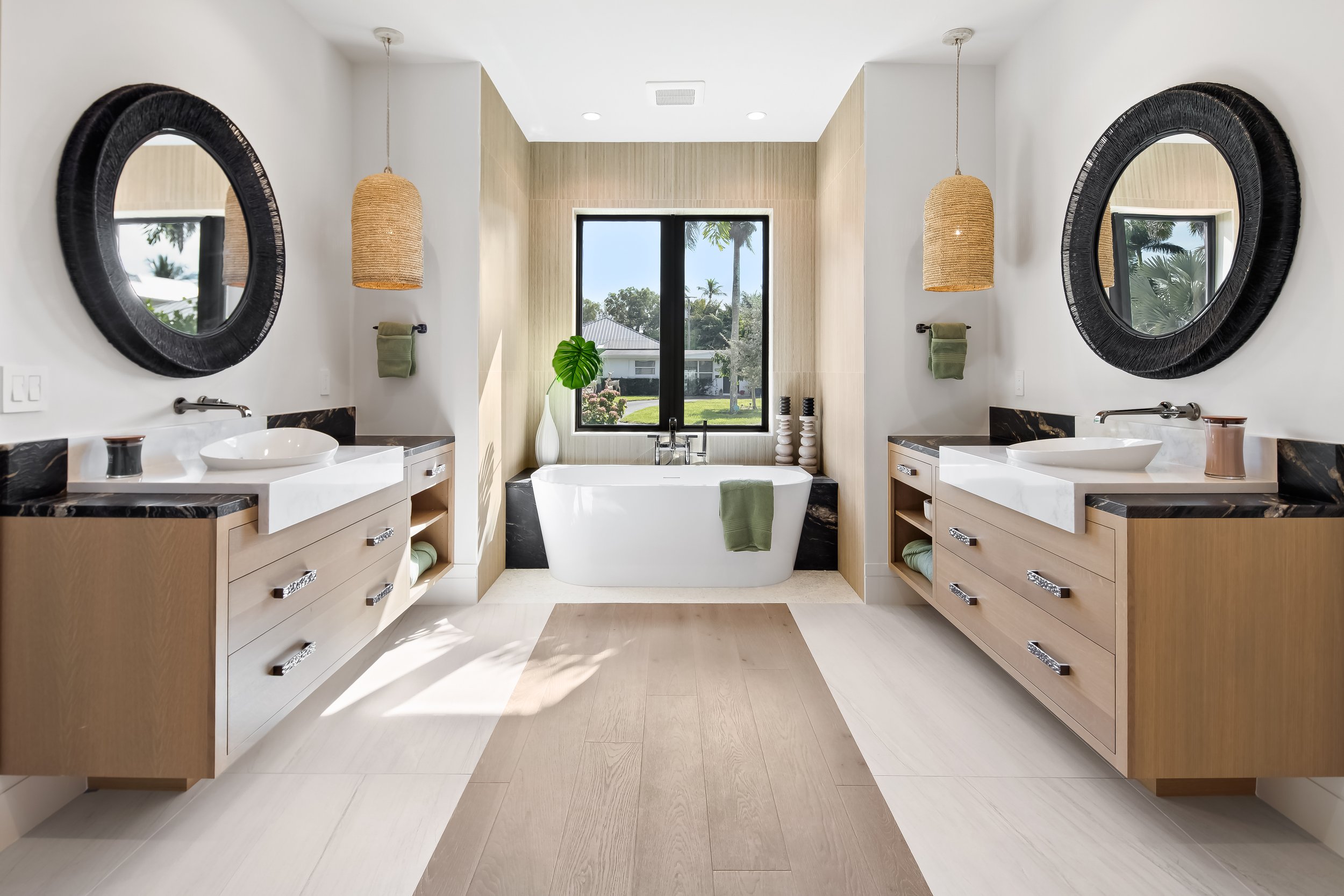 1261 13th Ave N Naples FL.jpg