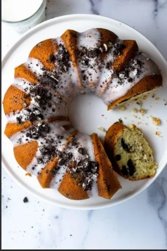 Cookies & Cream Bundt Cake