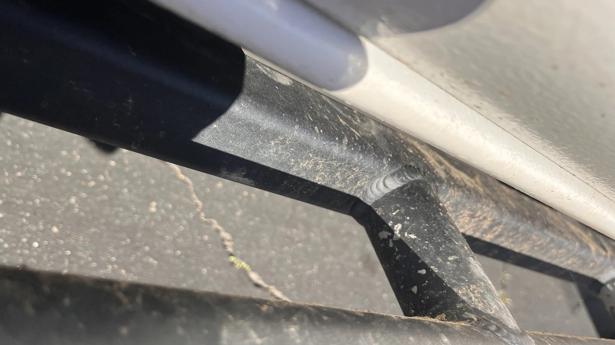 driver side rock slider powder coat flacking (but they're aluminum so it hasn't been an issue)