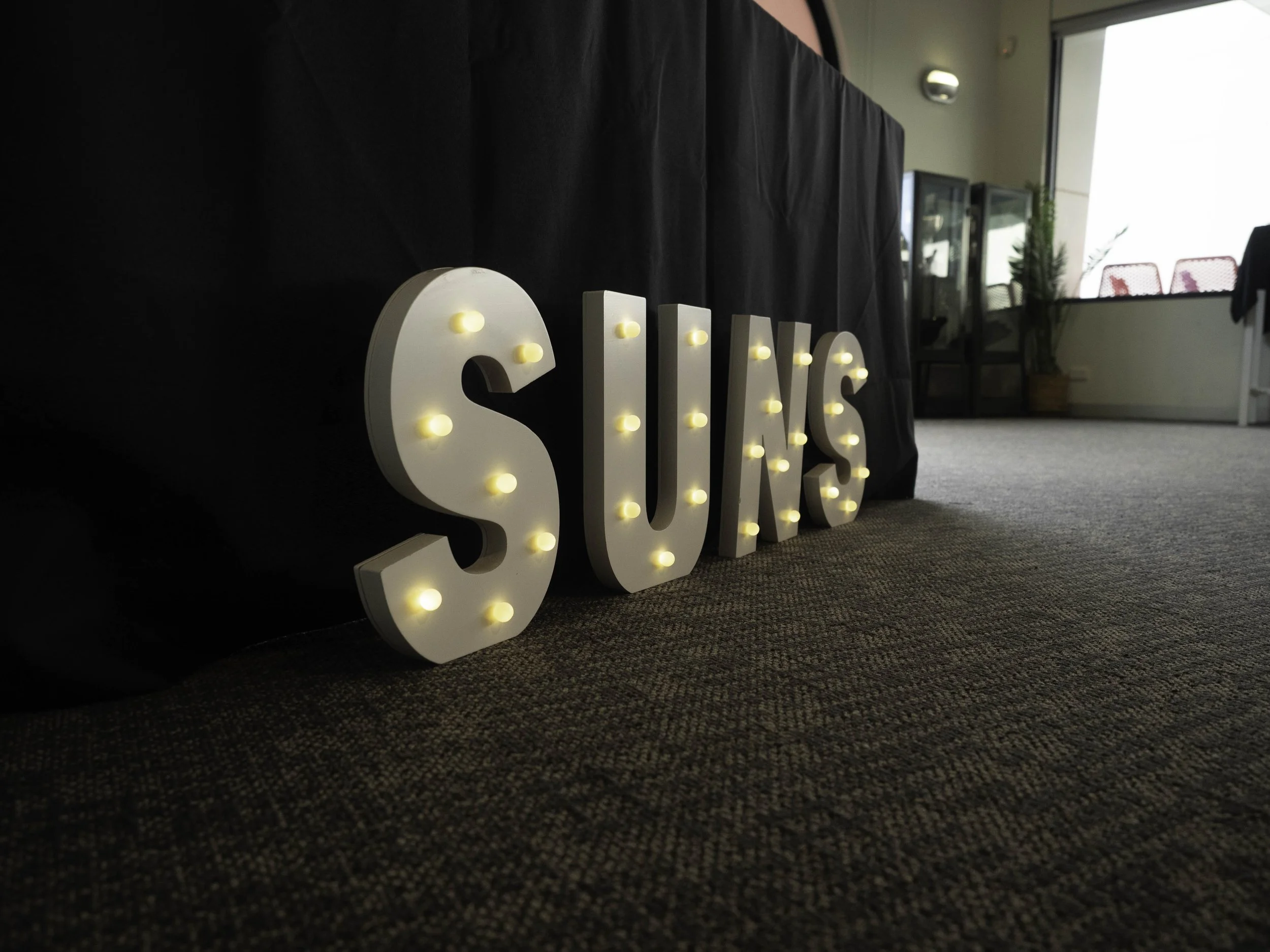 SunsLadiesDay-1033959.jpg