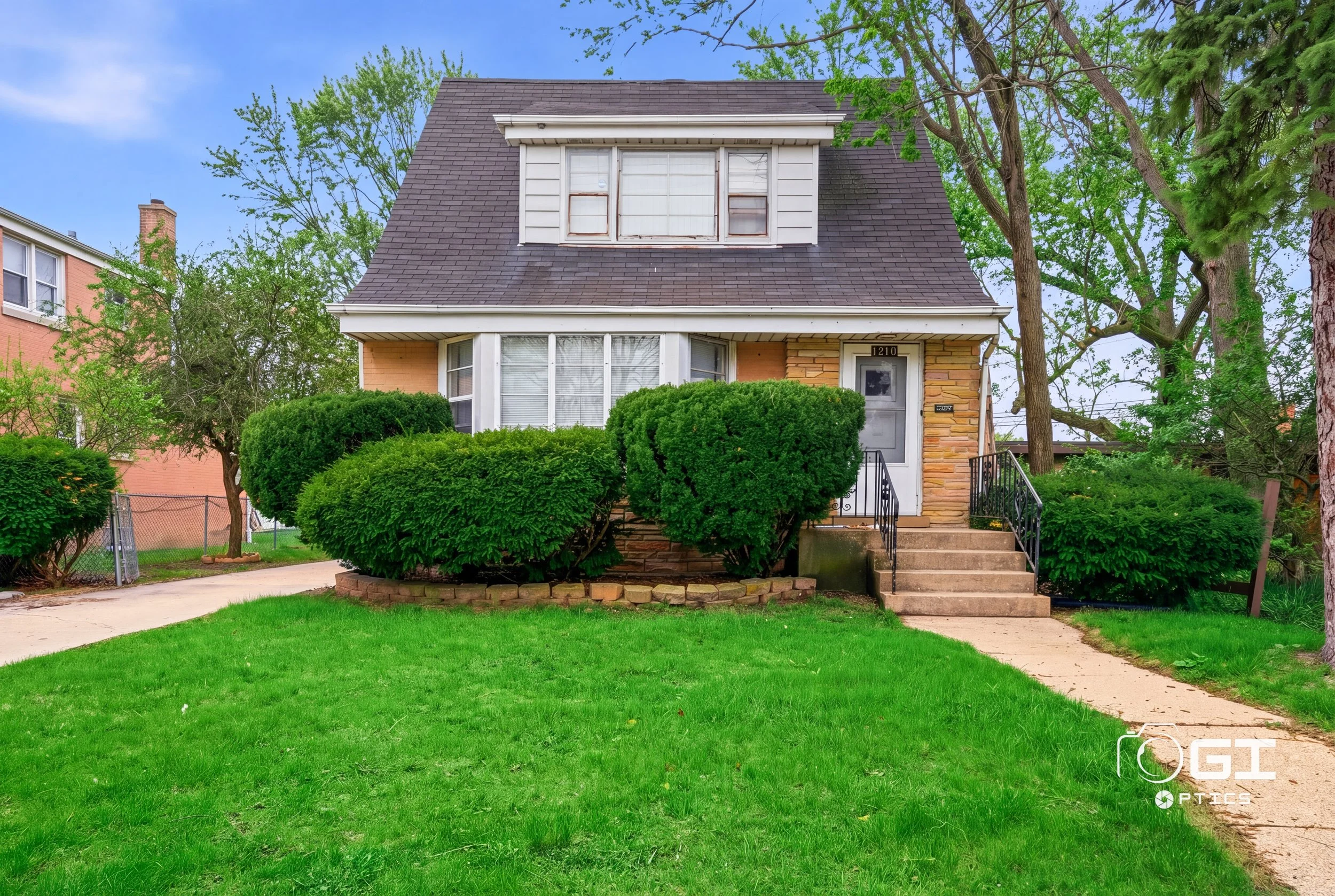 1216 N Northwest Hwy, Park Ridge — Real Estate Photography &amp; Aerial Drone Media