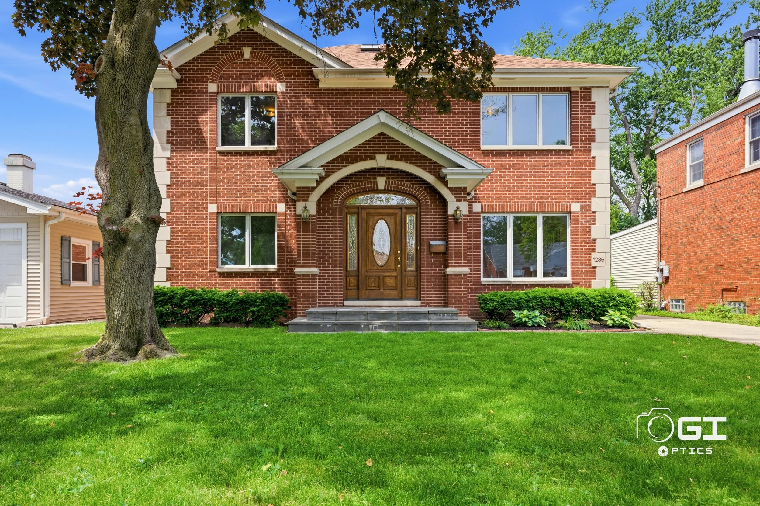 1236 S Brophy Ave, Park Ridge, IL — Real Estate Photography, Cinematic Video, Drone &amp; Floor Plan