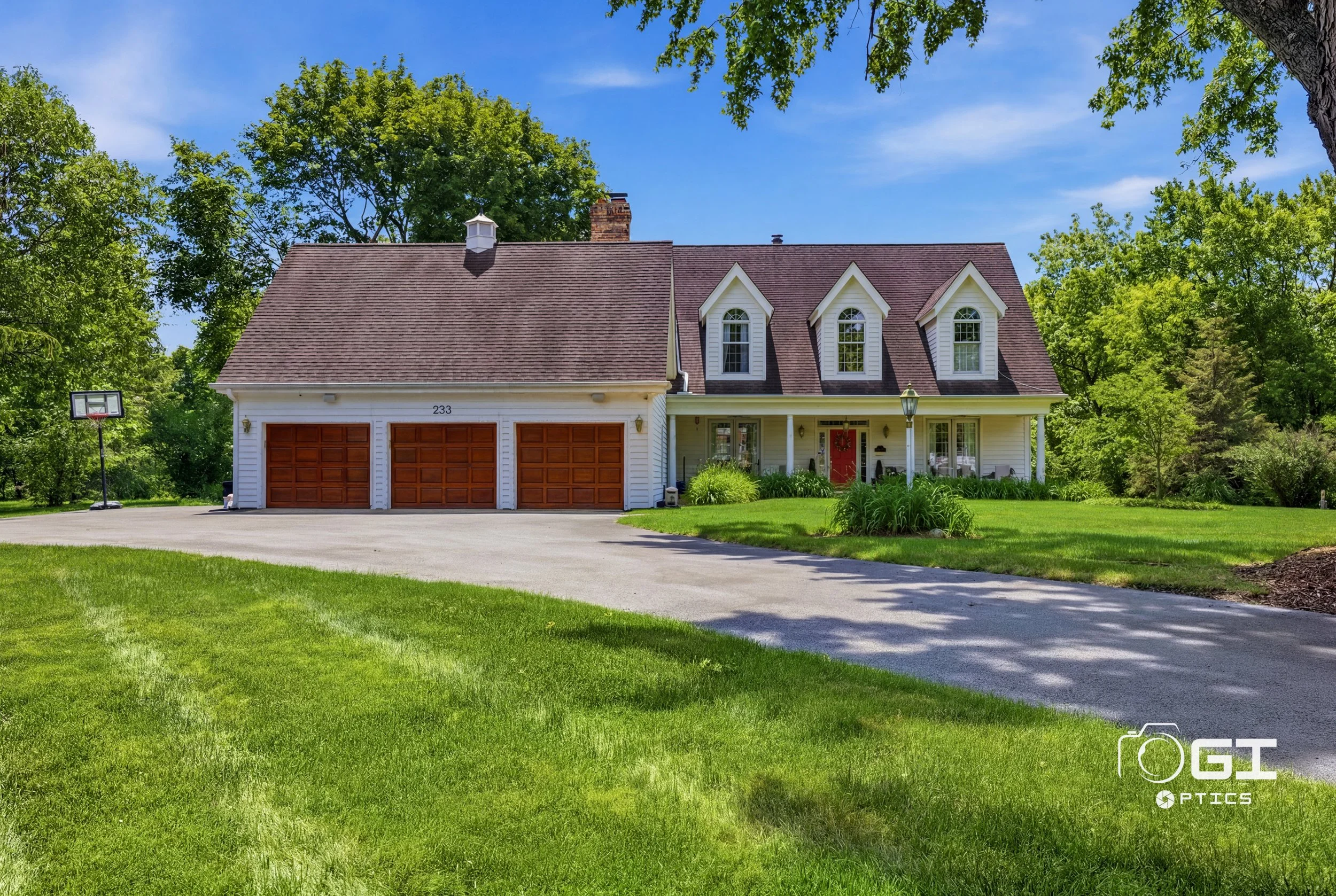 233 Valley Rd, Trout Valley, IL — Interior Real Estate Photography