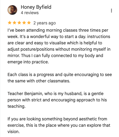 Screenshot of a Google review for a fitness or yoga class, praising the instructor and class experience.