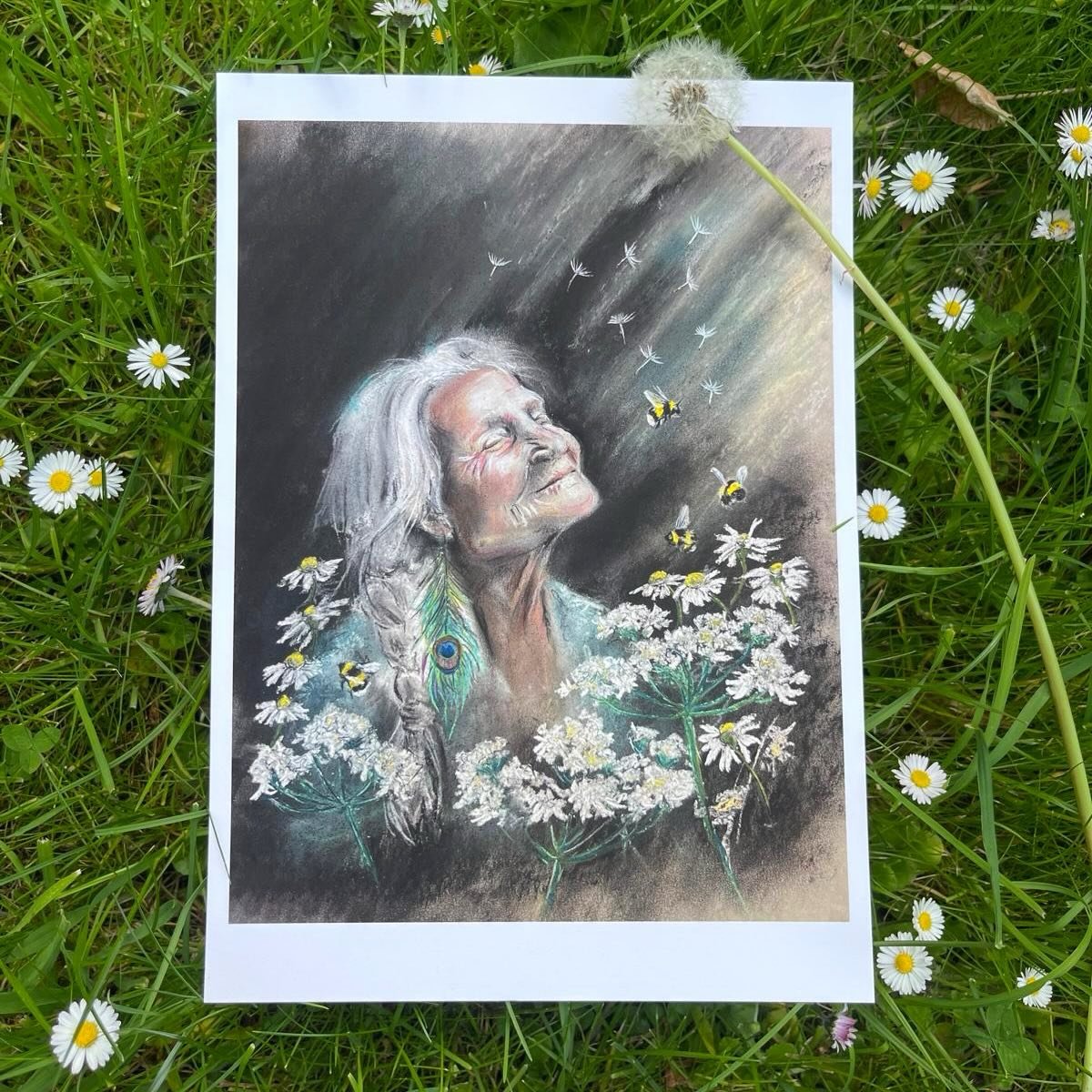 &lsquo;Glow&rsquo; is now ava1lable as a fine art giclee print on my website and Etsy shop ✨✨

Keep her in your home and take a deep breath every time you see her. 
Sun on your face.
And breathe.

#breathe #sunshine #witchart #wisewoman #mothernature