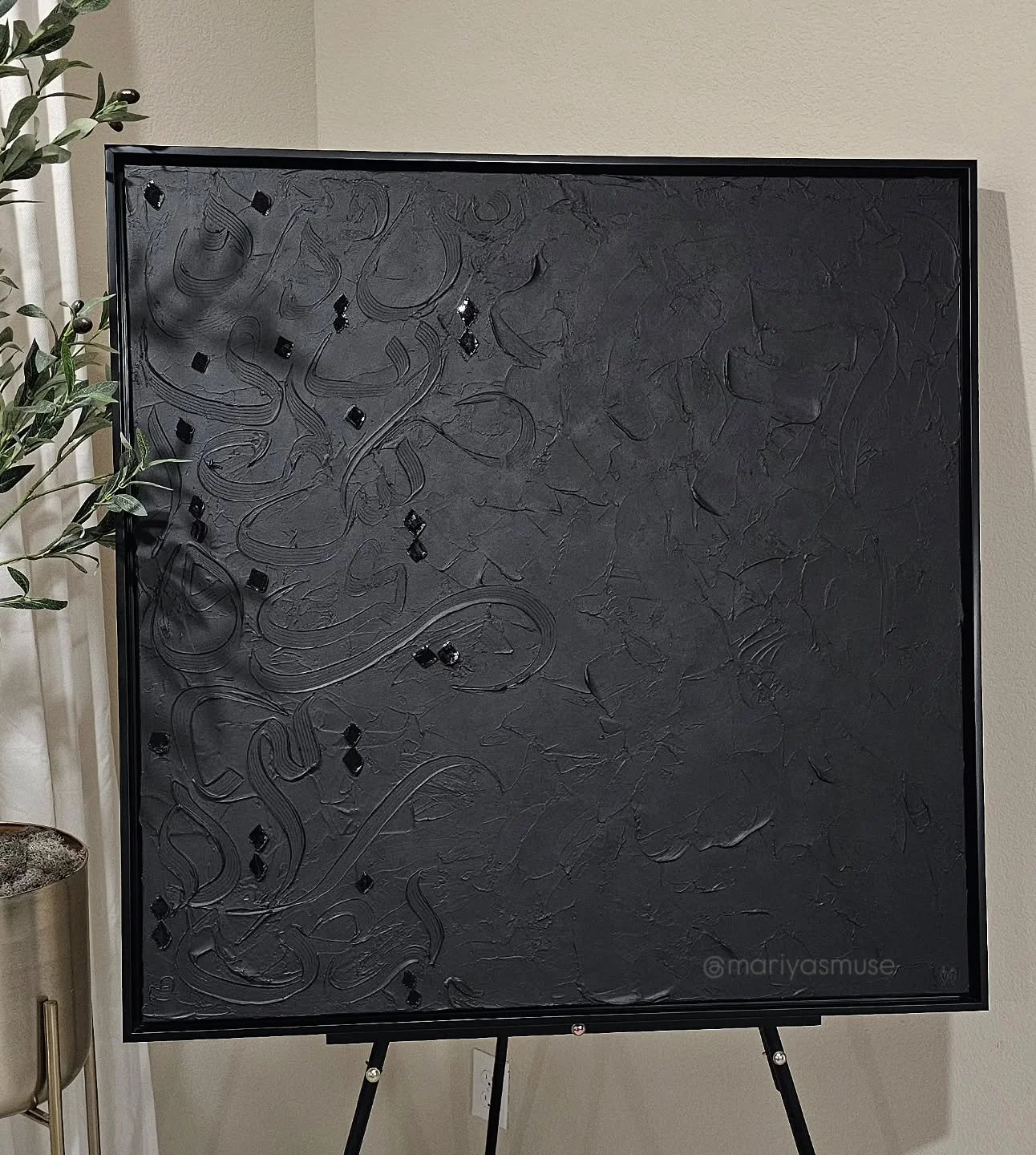 &ldquo;Veil of Letters&rdquo; 🖤
36x36 | Textured &amp; framed
Arabic letters sculpted within layers of texture &mdash; where devotion meets design.
A story you don&rsquo;t just see&hellip; you feel.

From Kiswah &ndash; A Sculpted Collection 🕋
Avai