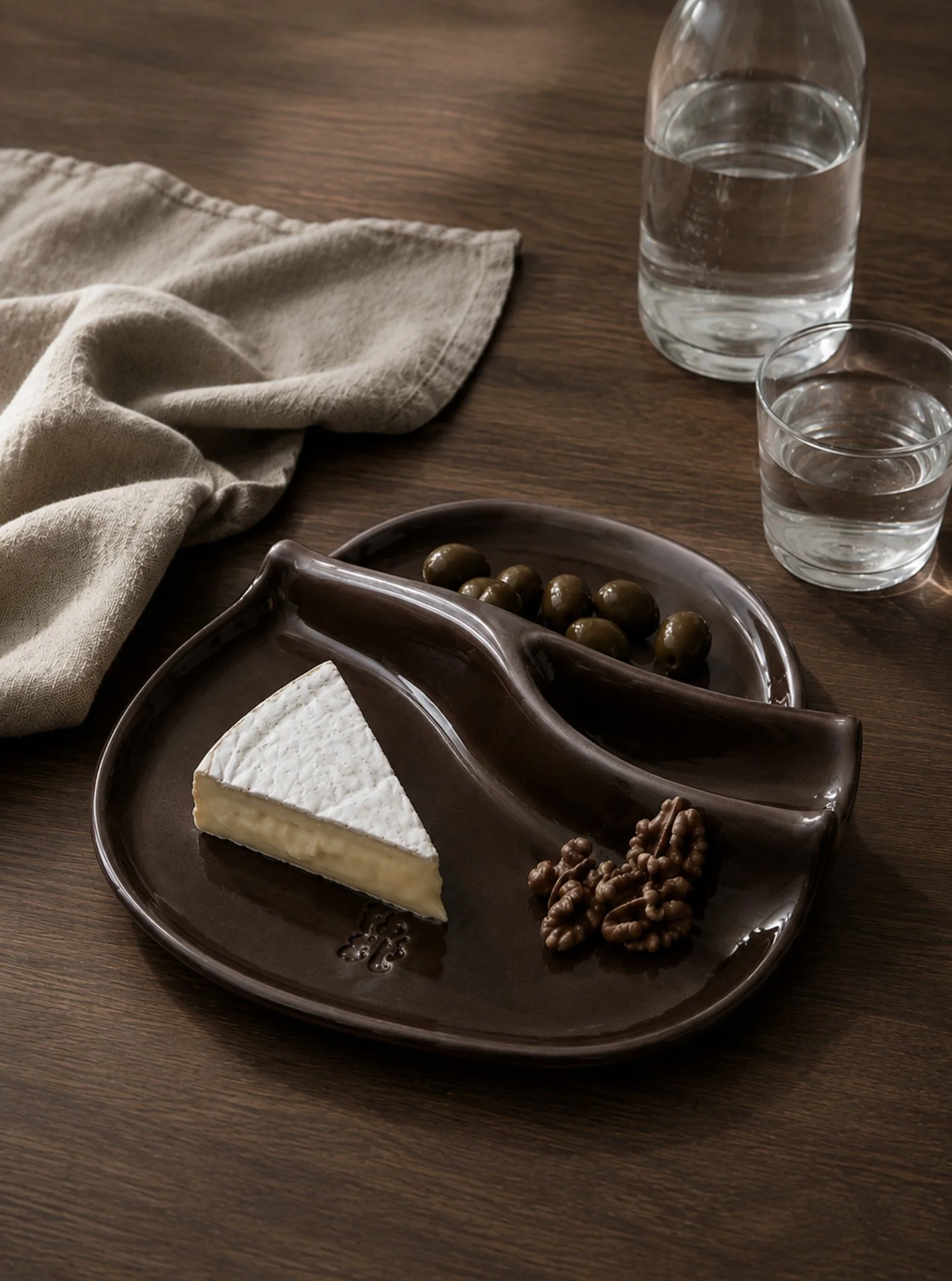 Tide plate