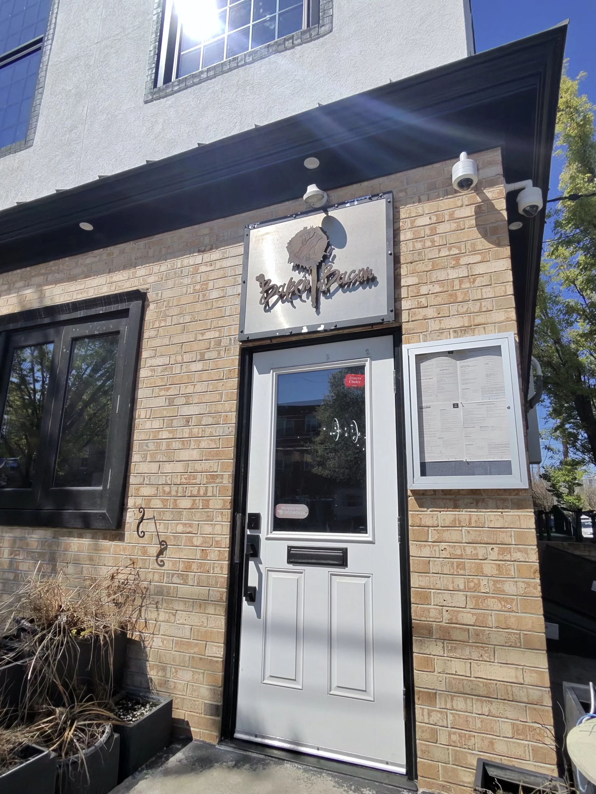 Brunchin’ With My Girls at Bake’N Bacon