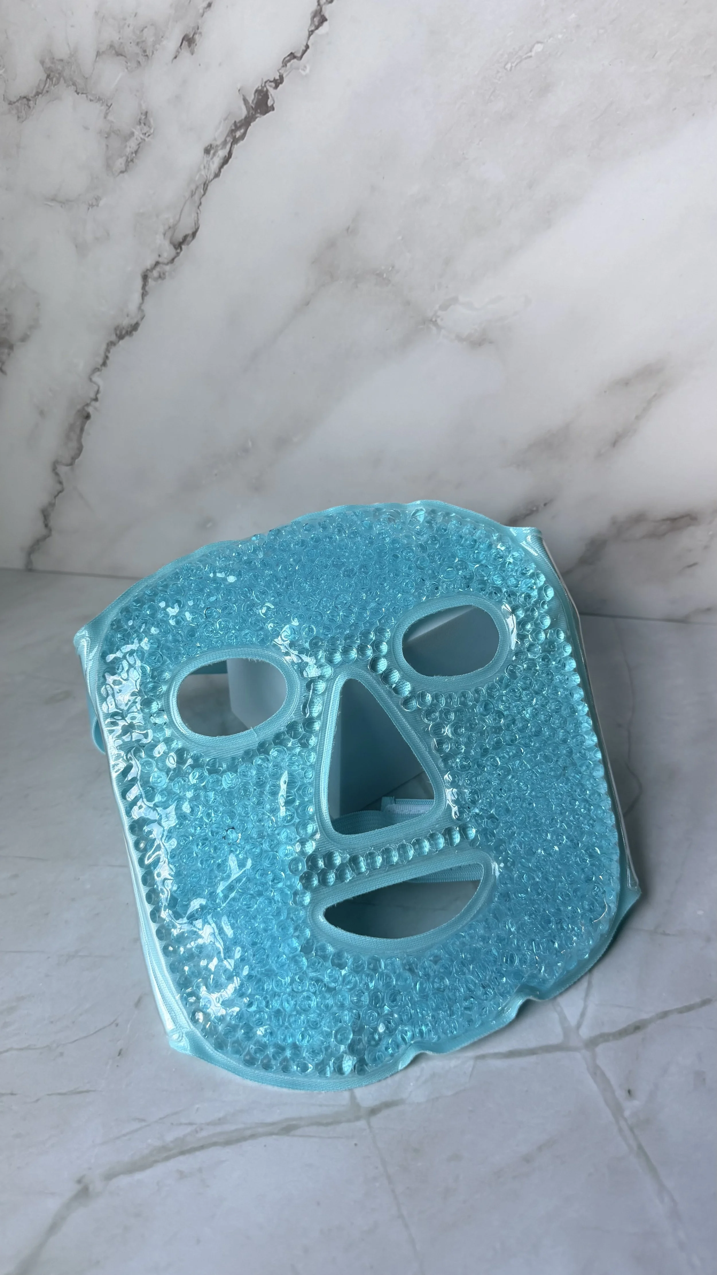 Hot &amp; Cold Therapy Face Mask