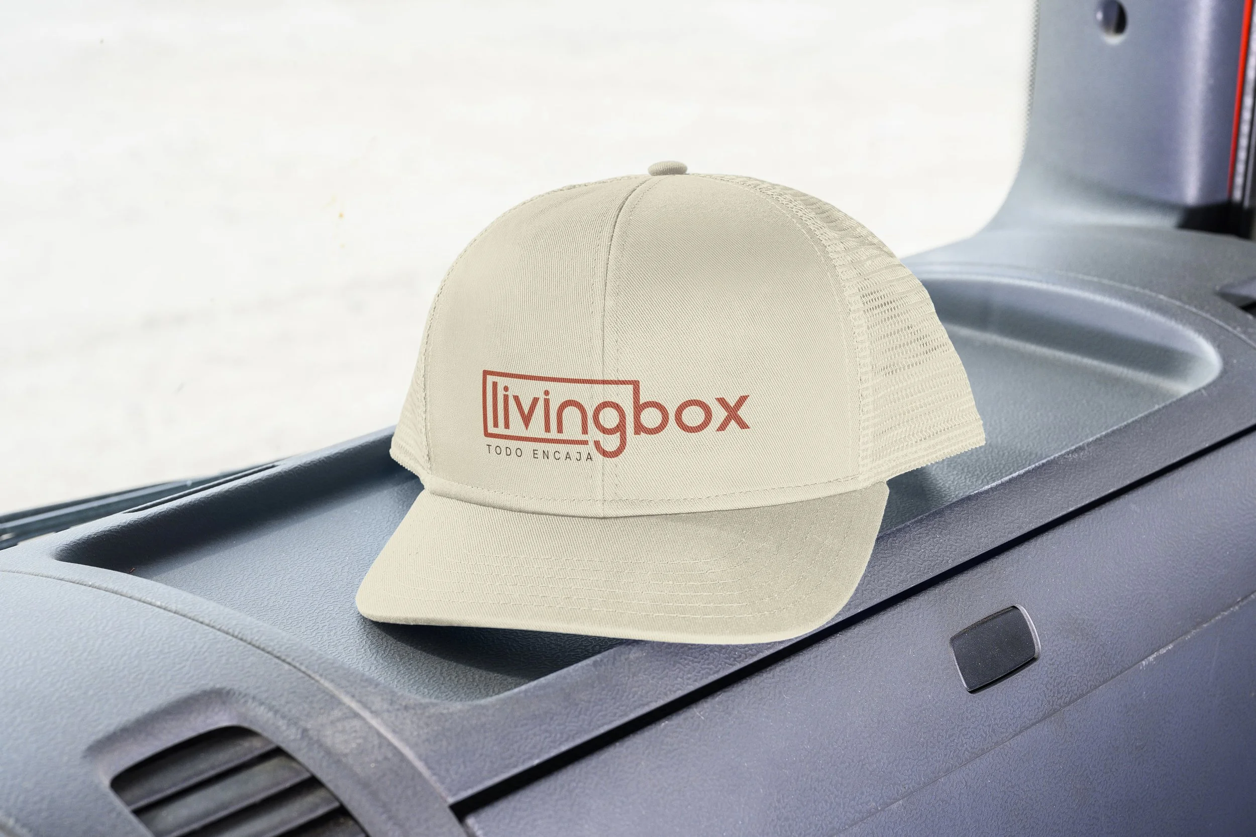 Bendito_Mockup-M&B-Hat-02.jpg