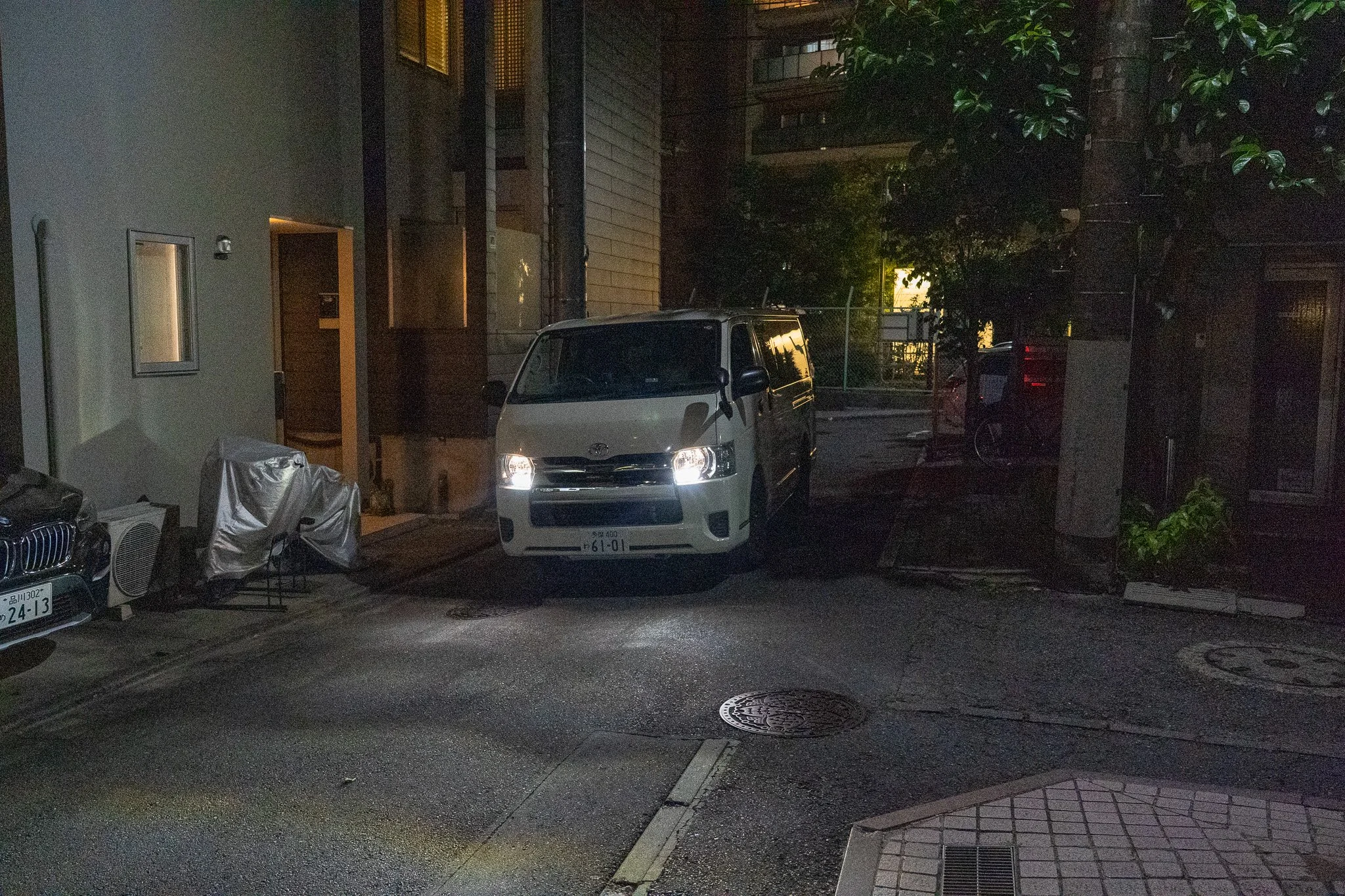 Quiet Tokyo residential street recommended for overnight campervan parking
