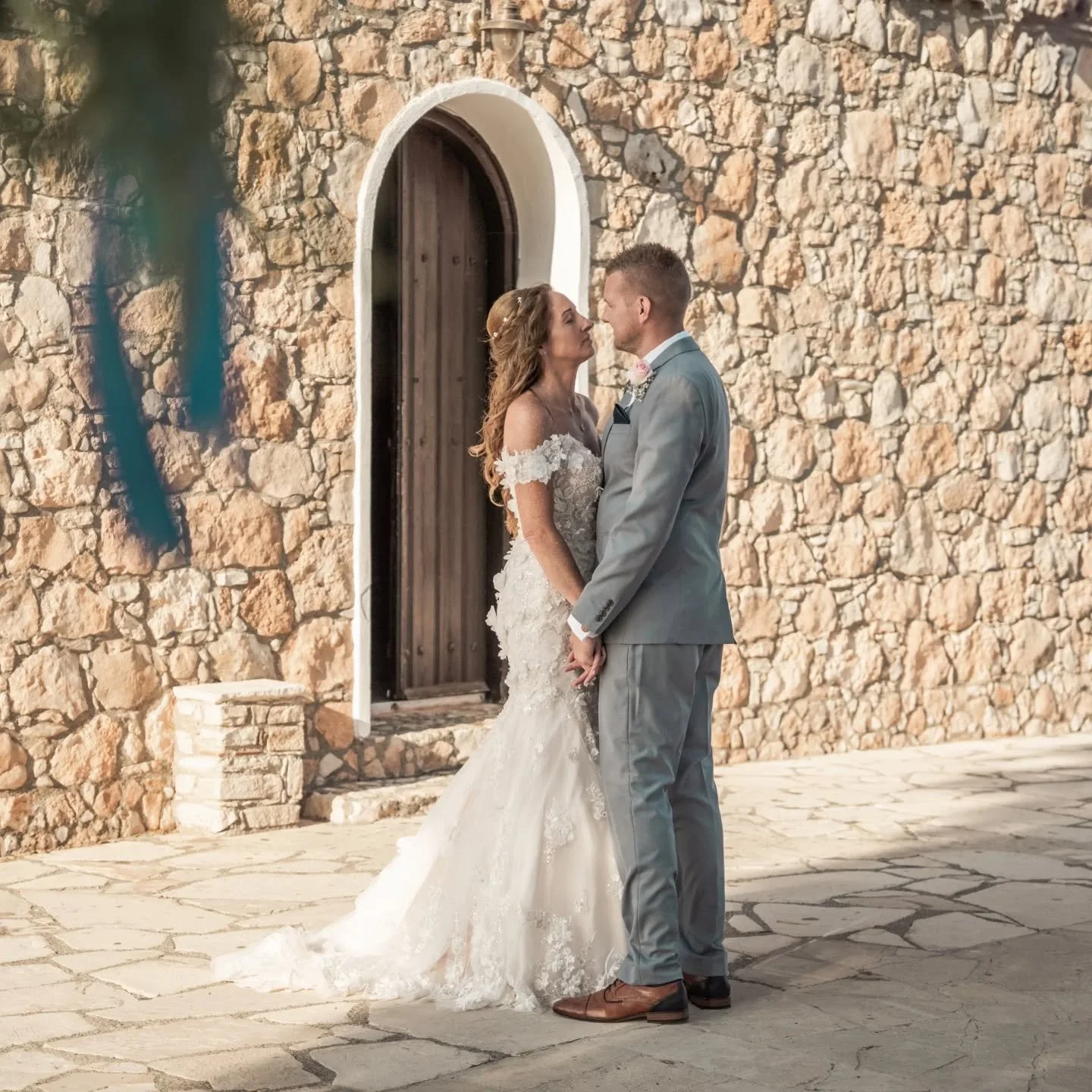 From golden beaches to ancient stone chapels, your love deserves to be captured in paradise.📸💍
.
.
.
#CyprusWeddingPhotographer #CyprusWedding #DestinationWeddingCyprus #CyprusBride #MediterraneanWedding