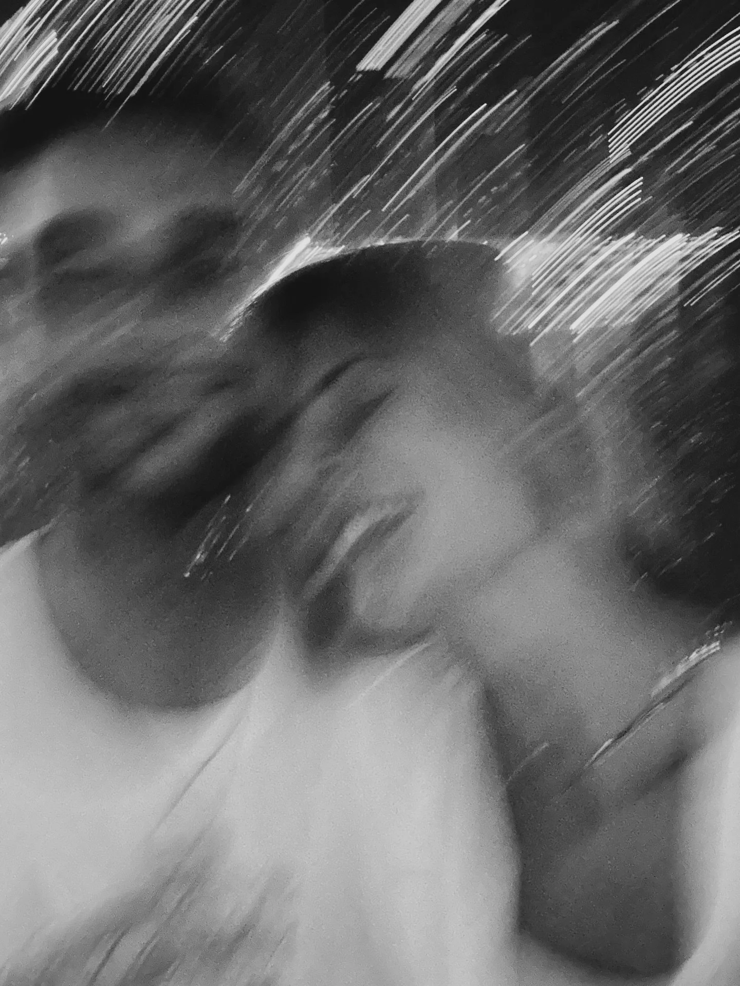 Wij hebben een huis gekocht!!!!! 🥰🏠🔑

We did ittt!!! - en ook nog eens in de fijnste, mooiste stad van Nederland waar we beide geboren en opgegroeid zijn. 🥹

Eind 2025 bracht ons intens verdriet 👼🏼, maar ook onverwachts veel geluk. Een nieuw be