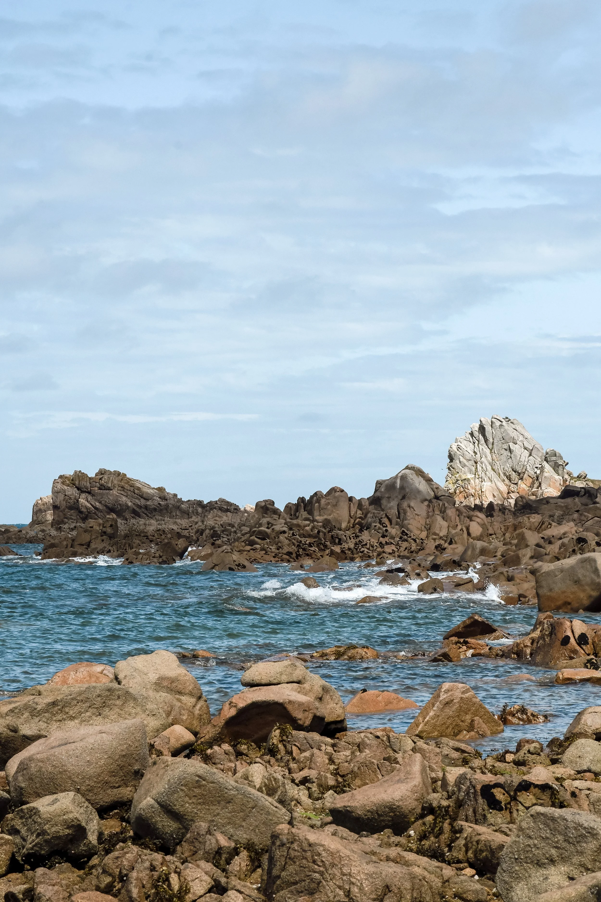 ile-de-brehat-rochers.jpg