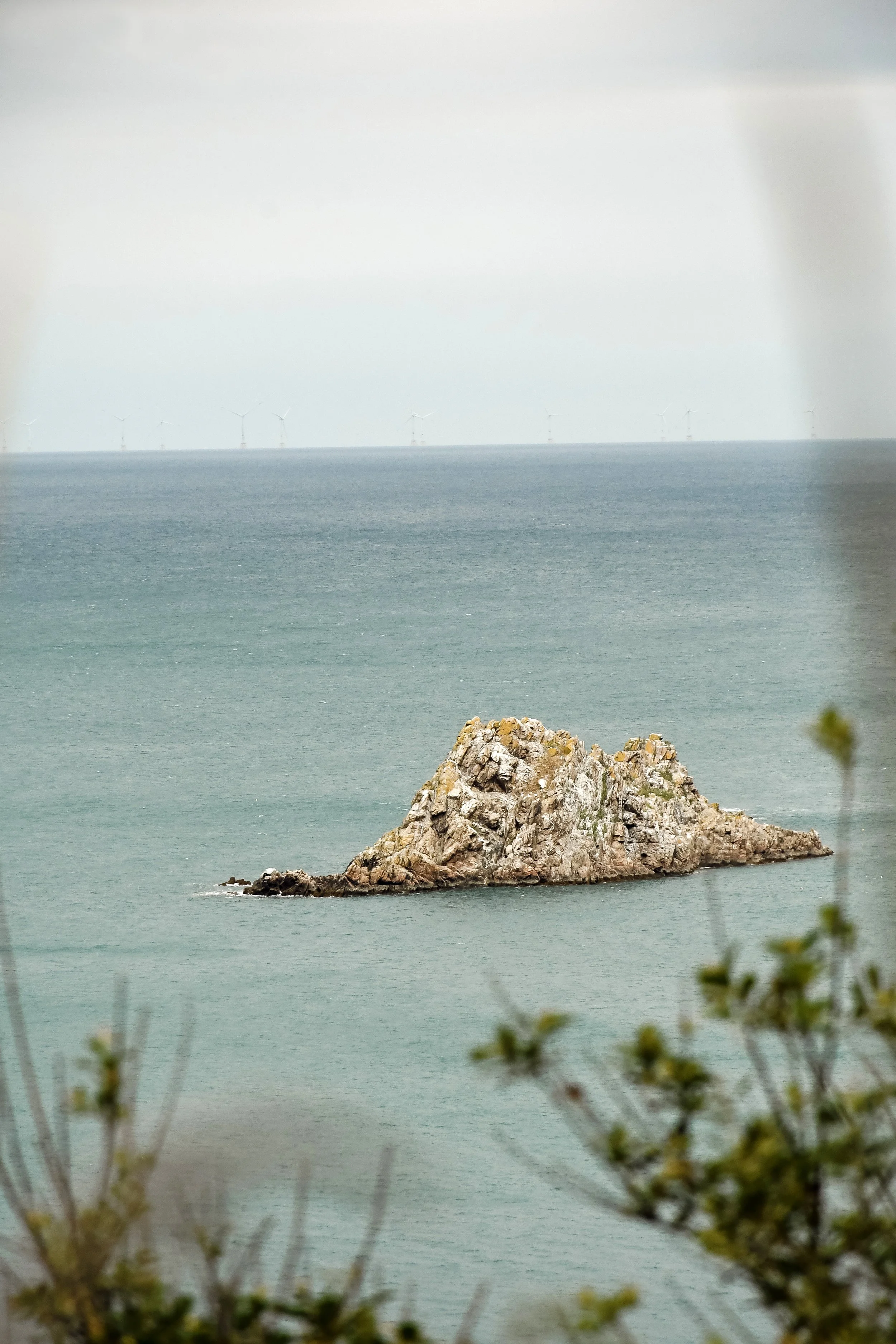 route-des-falaises-port-gwin-zegal-rocher.jpg
