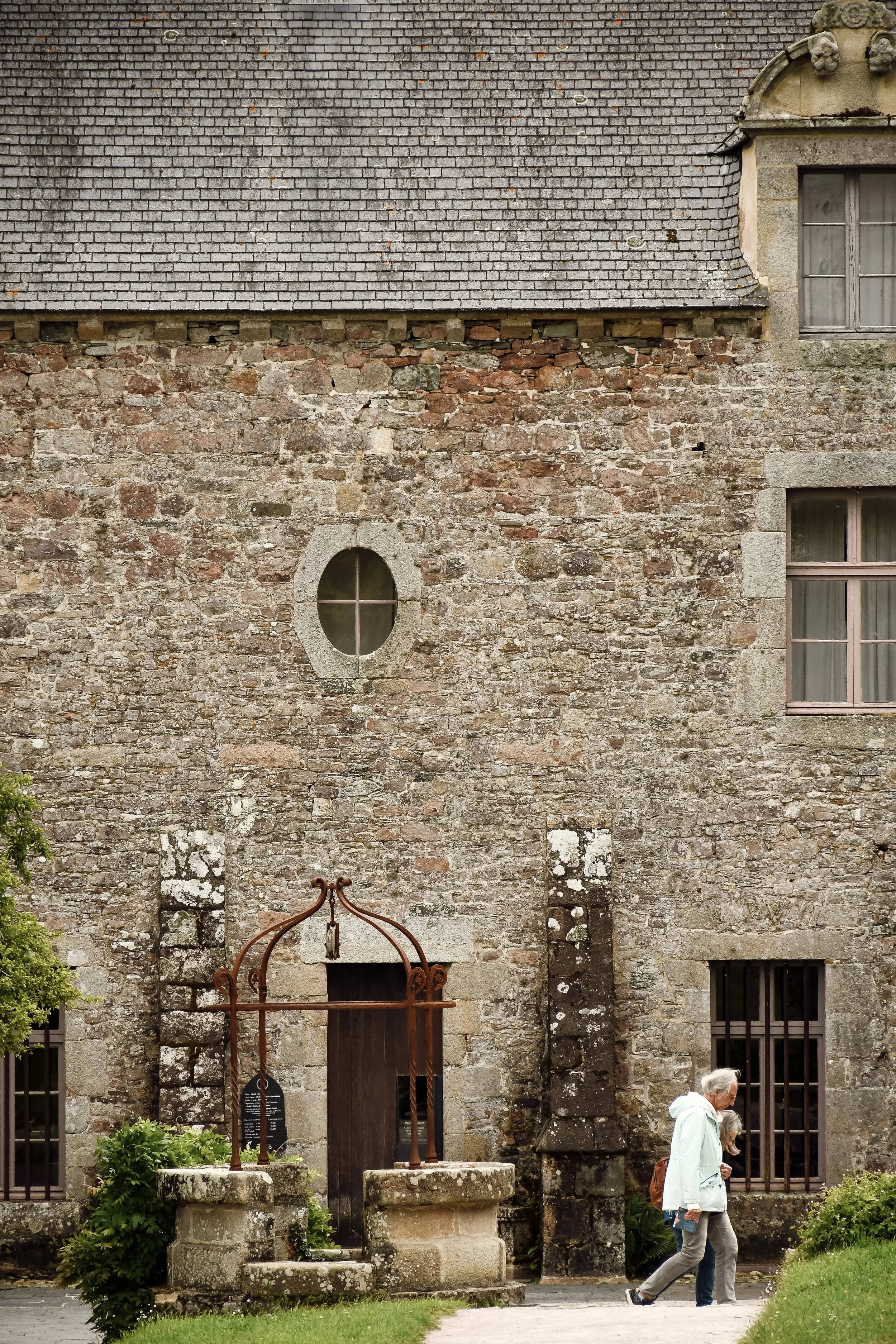 abbaye-de-beauport-puit.jpg