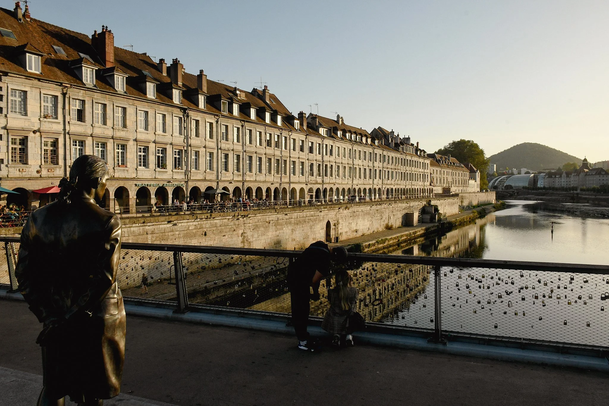 besancon-quai-vauban-statue-jouffroy-d-abbans-sandrine-baverel-photo.jpg