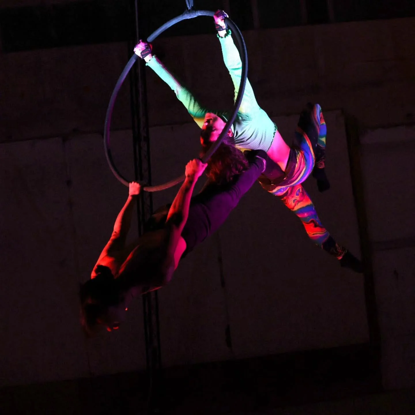 Trust. Connection. Surrender.

Pictures from our duo act for @pwb.ngo 

Thank you @anita_beija for your loving trust in me and your creativity in developing this routine in 3(!!!) rehearsals

#aerialhooptricks❤️ #aerial #lyra #aerialhoop #circus #duo