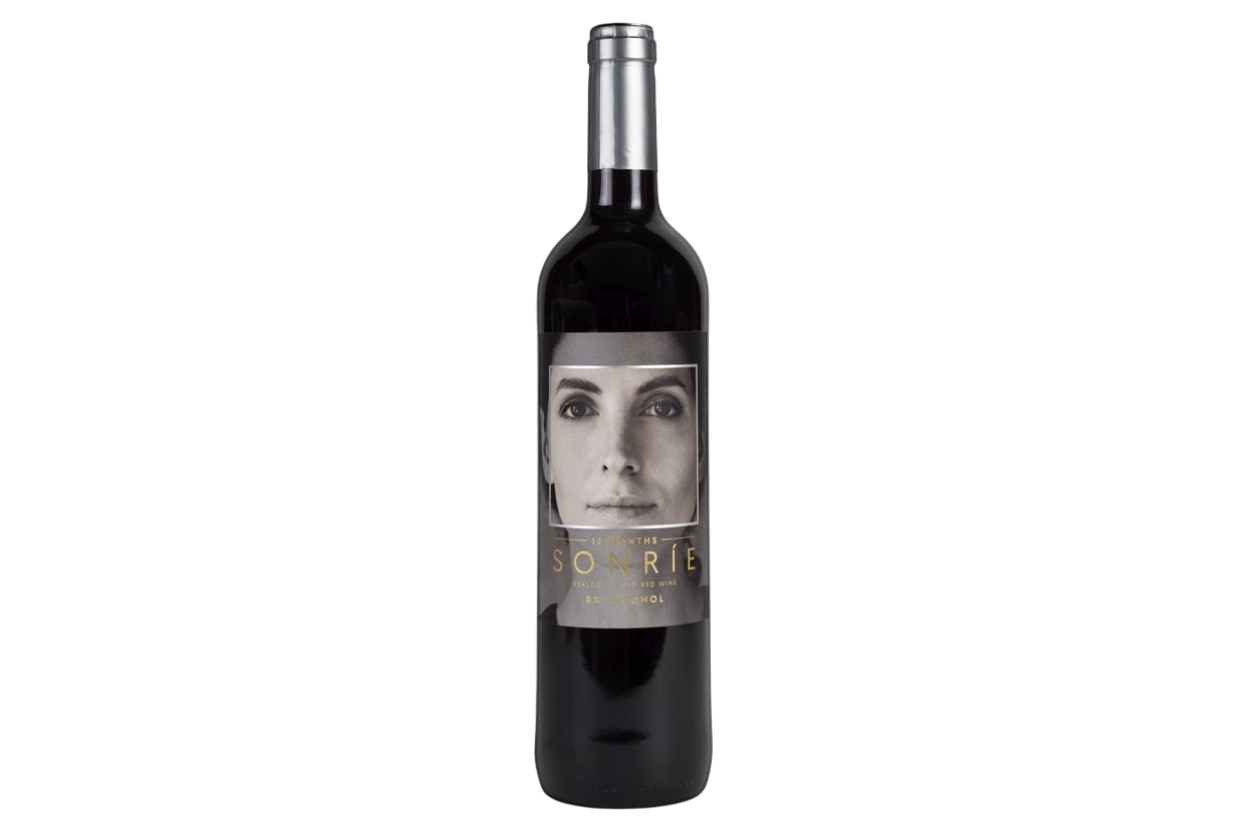 Вино Червено, SONRIE Tinto 0% 12 months,75cl; Алкохол 0% (14.31 € / 27.98 лв.)
