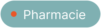 Panneau indiquant 'Pharmacie' avec un fond vert foncé et un point rouge à côté.