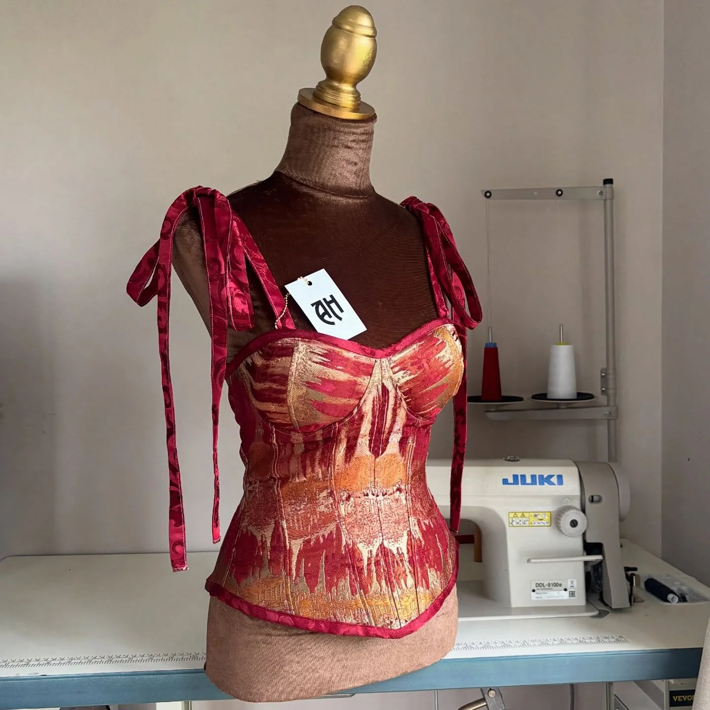 AH Christmas corset 🎁&hearts;️

Handmade in Ireland 🇮🇪 using reclaimed material&rsquo;s.

#irishdesign #irishdesigner #vintageclothing #sustainability #sustainablymade