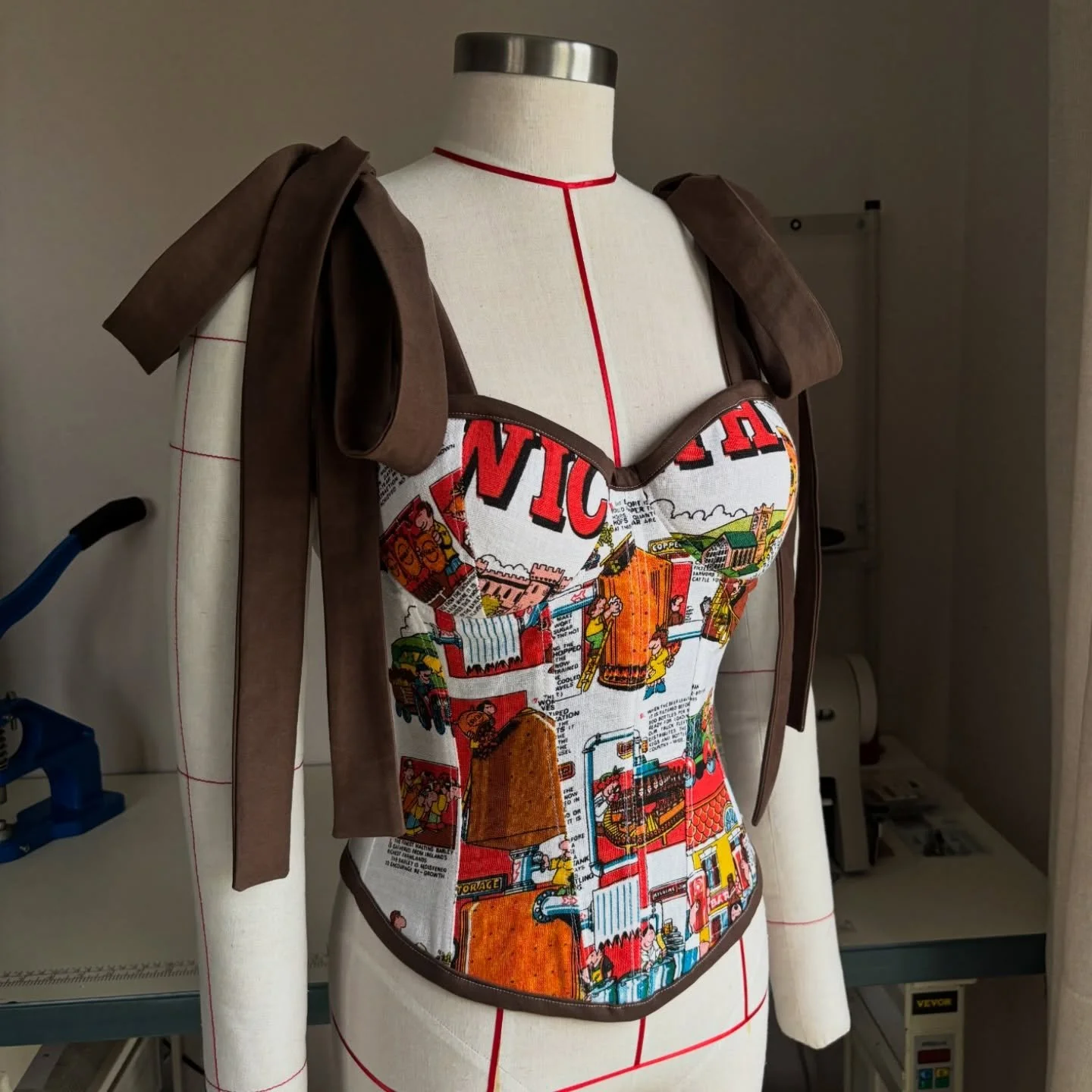 POV: you find a vintage Irish linen @smithwicks_ireland tea towel and transform it into a whole new piece of textiles 🪡✨

Watch the upcycle come to life on my TikTok♻️

#irishdesign #sustainability #sustainablefashion