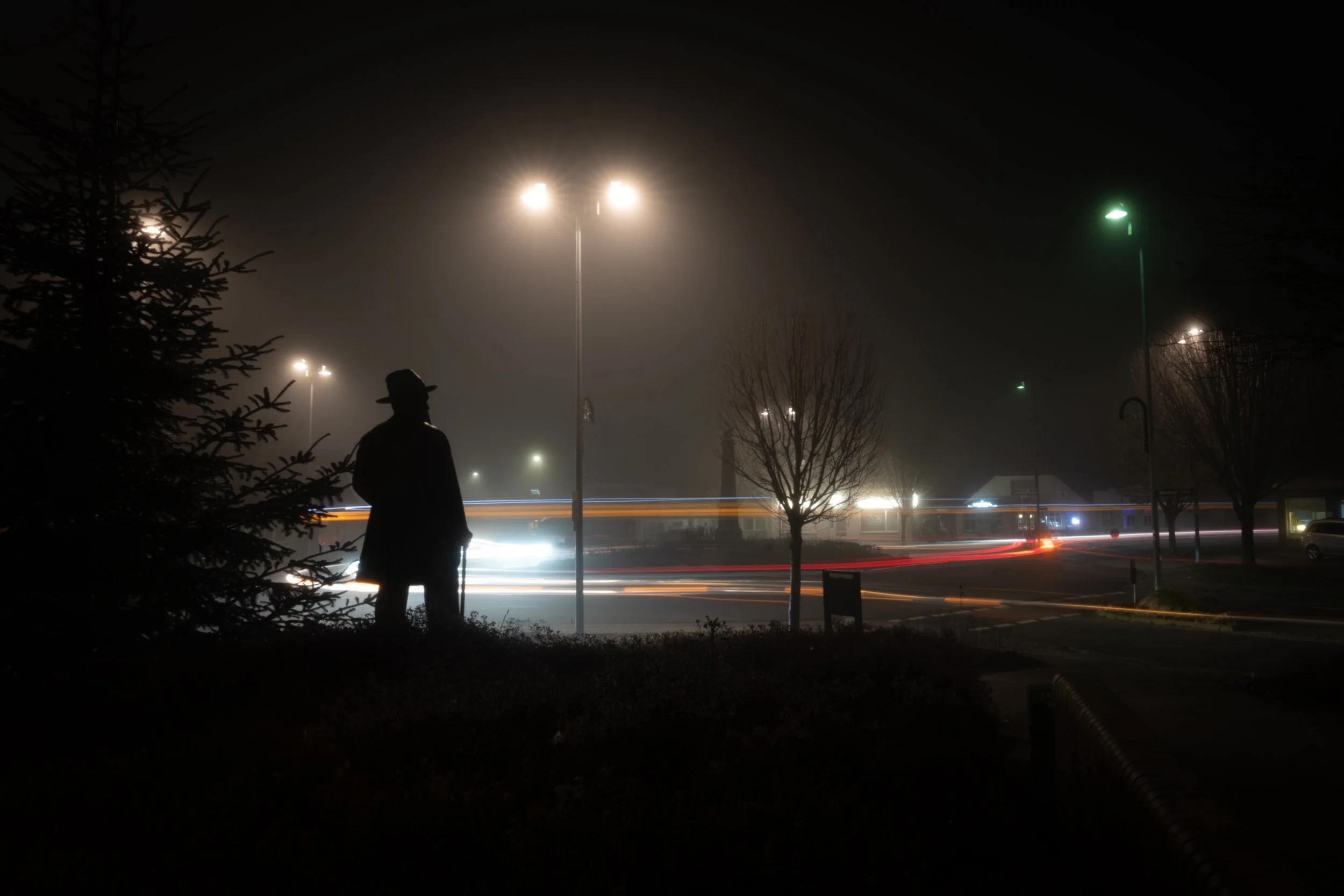 Der Friedeburg-Kreisel bei Nacht