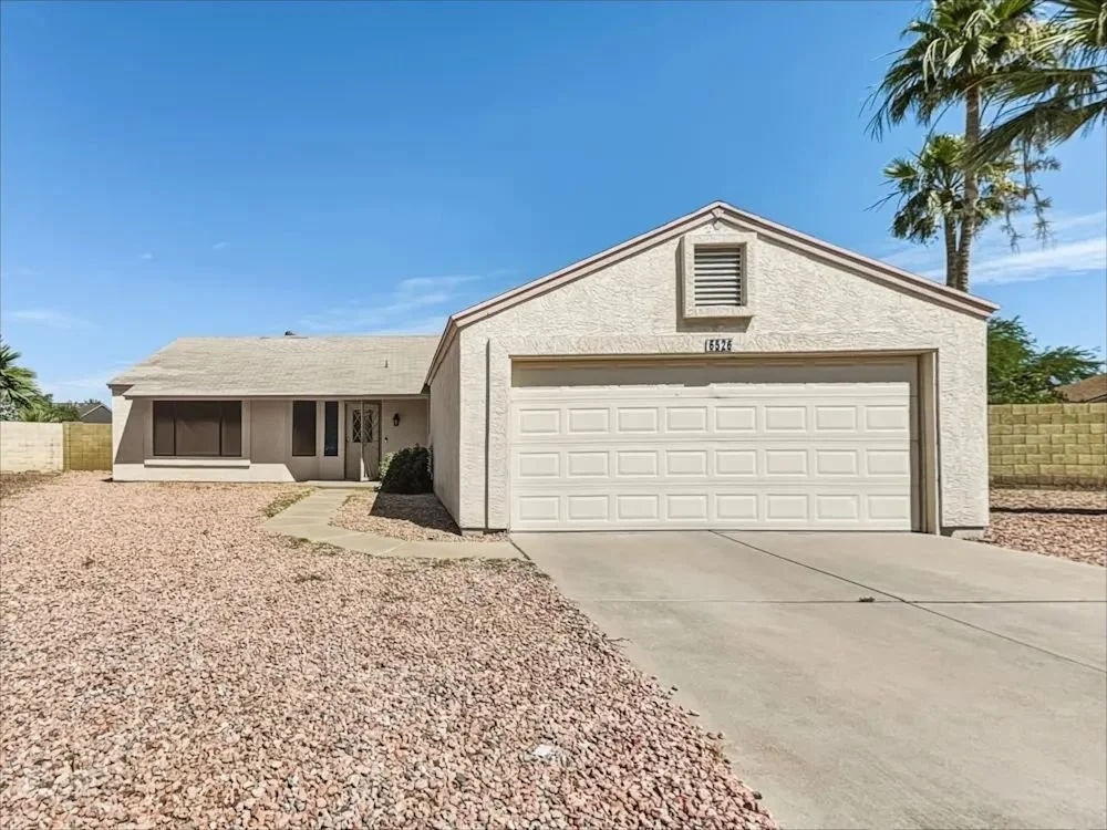 6525 N 69th Dr Glendale, AZ 85303