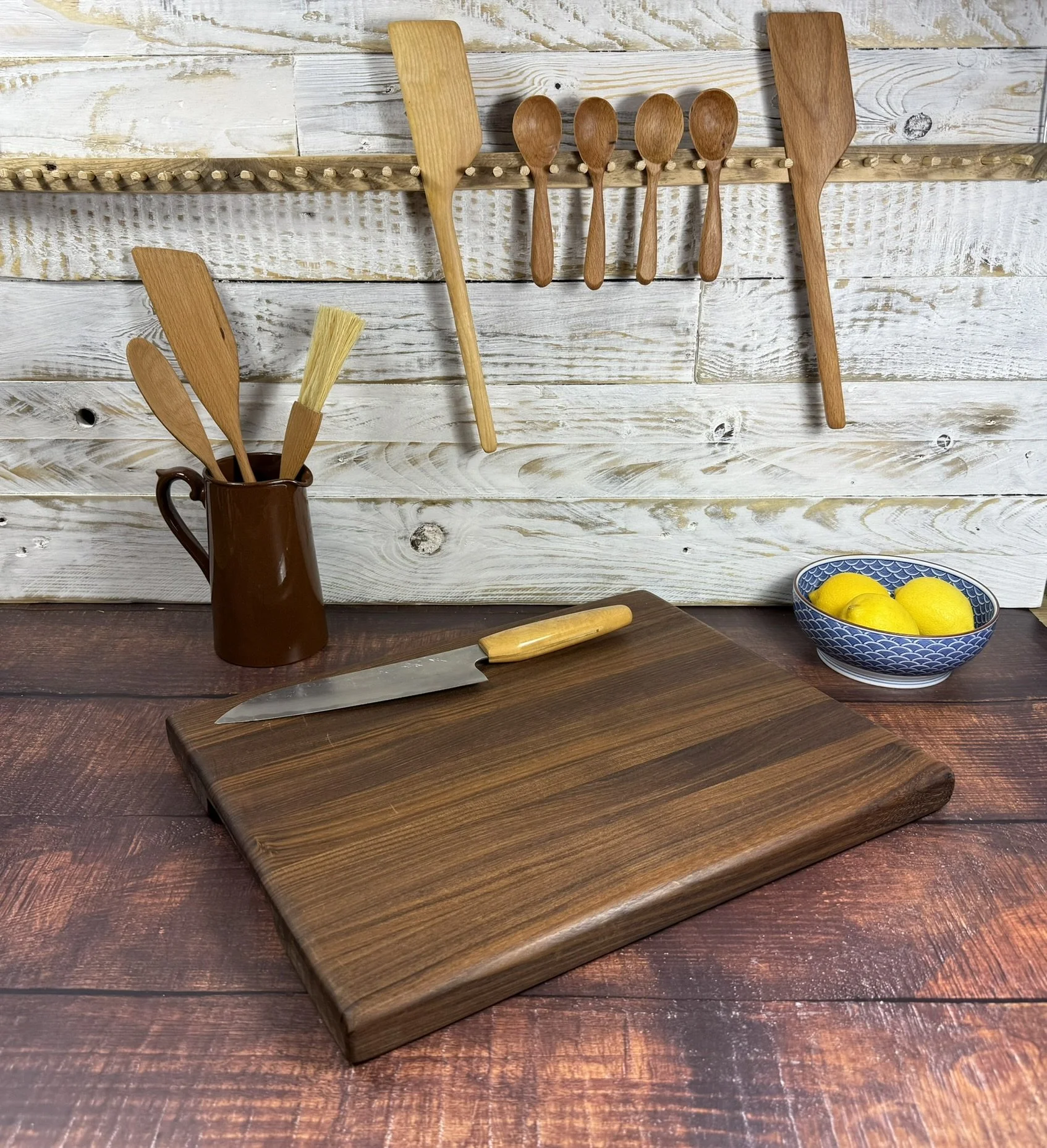 Luxury Walnut Edge Grain Board