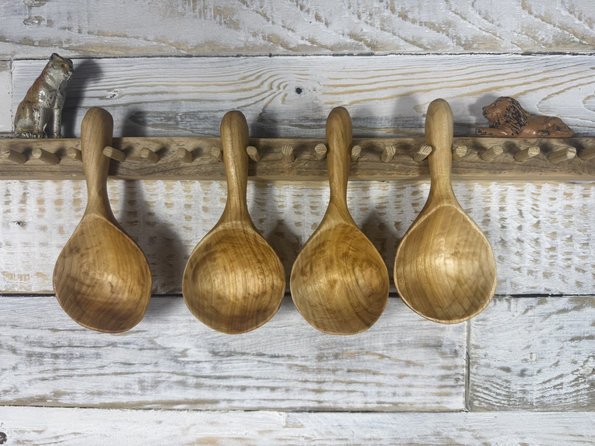Hand-Carved Coffee & Tea Scoop - Cherry