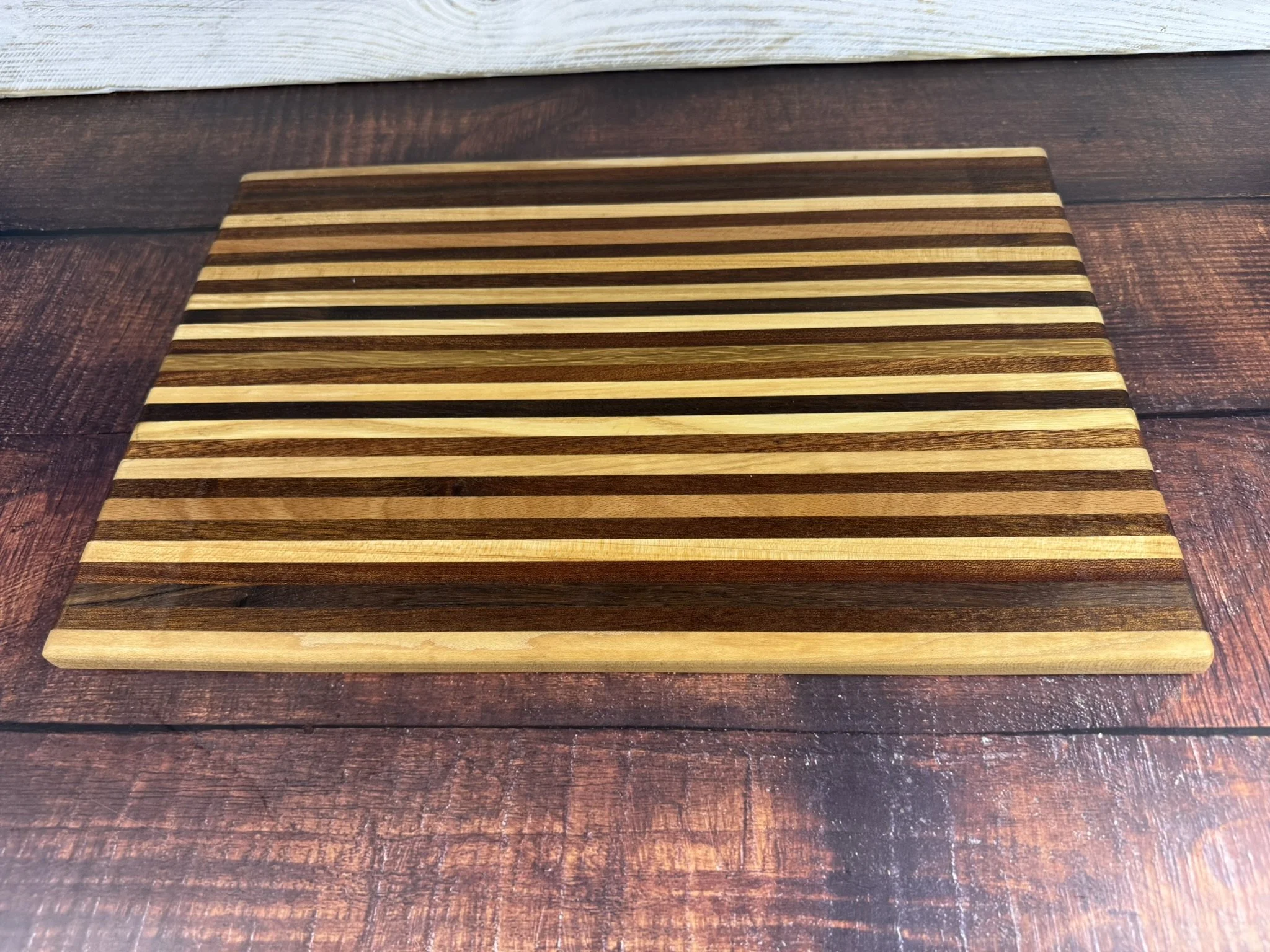 Handmade Reclaimed Wood Serving, Charcuterie & Cutting Boards – Unique Pattern Collection