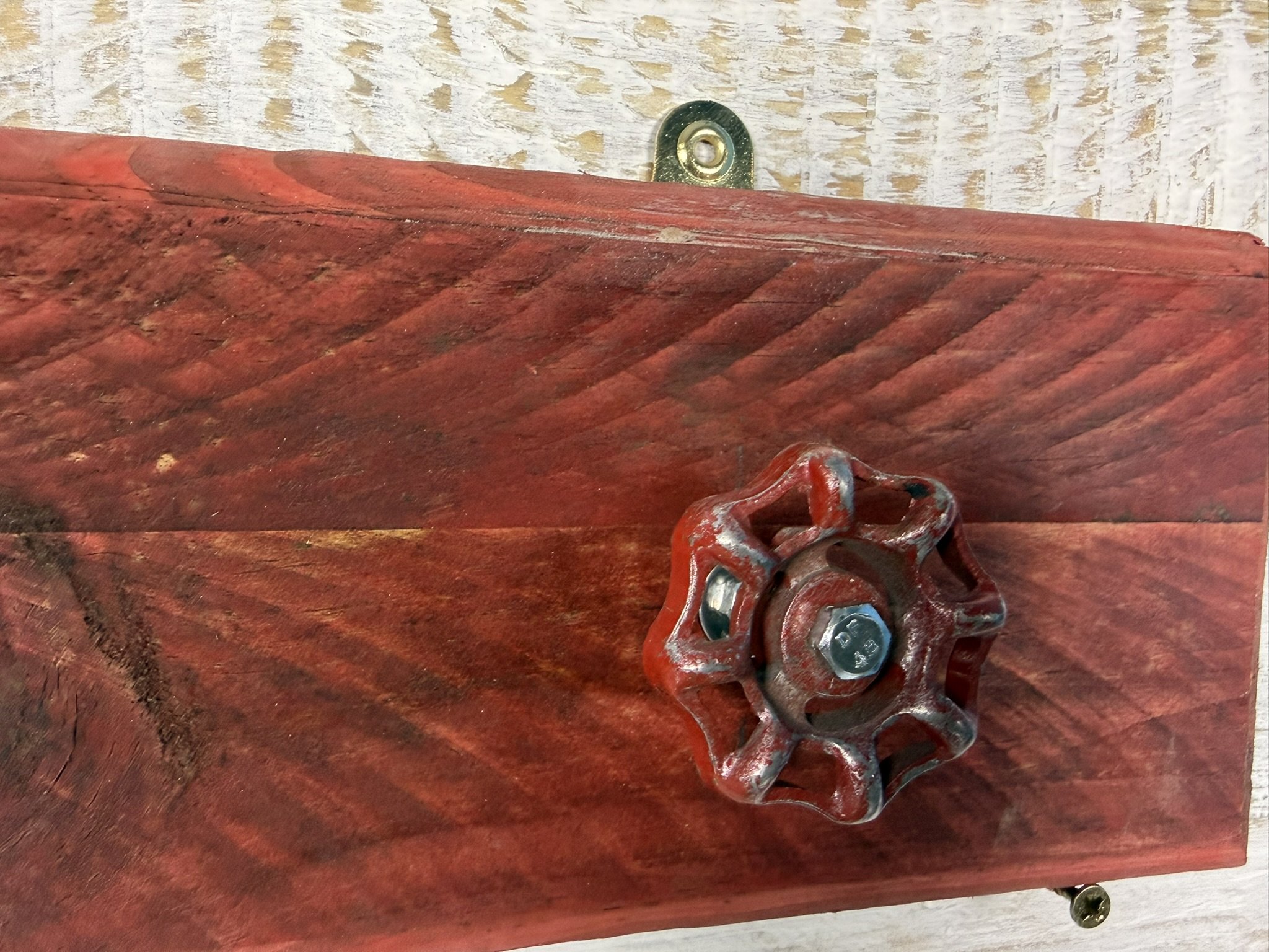 Industrial Valve Hook Rail (Steampunk Style)