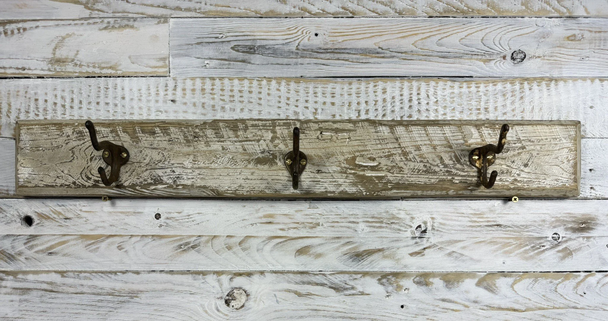Rustic Iron Hook Rail (Natural Weathered Wood)