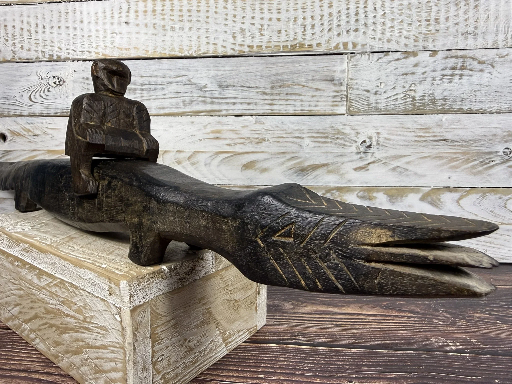 Thai Folk Carving the brown lion bazaar..JPEG