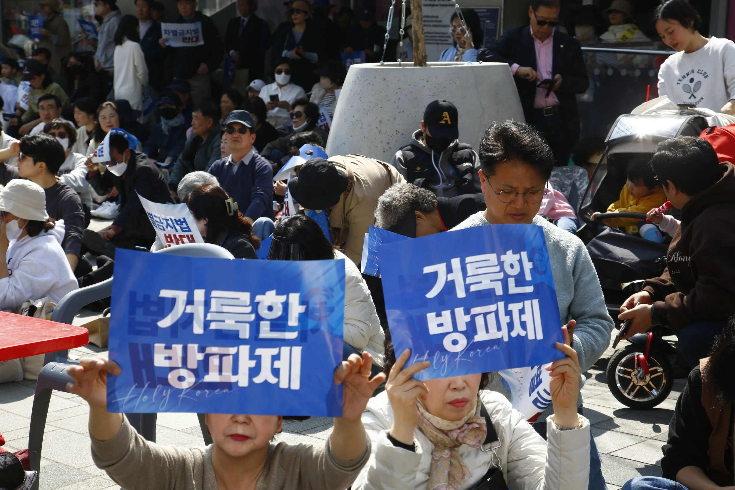 Agora Tribune 2026 05.JPG