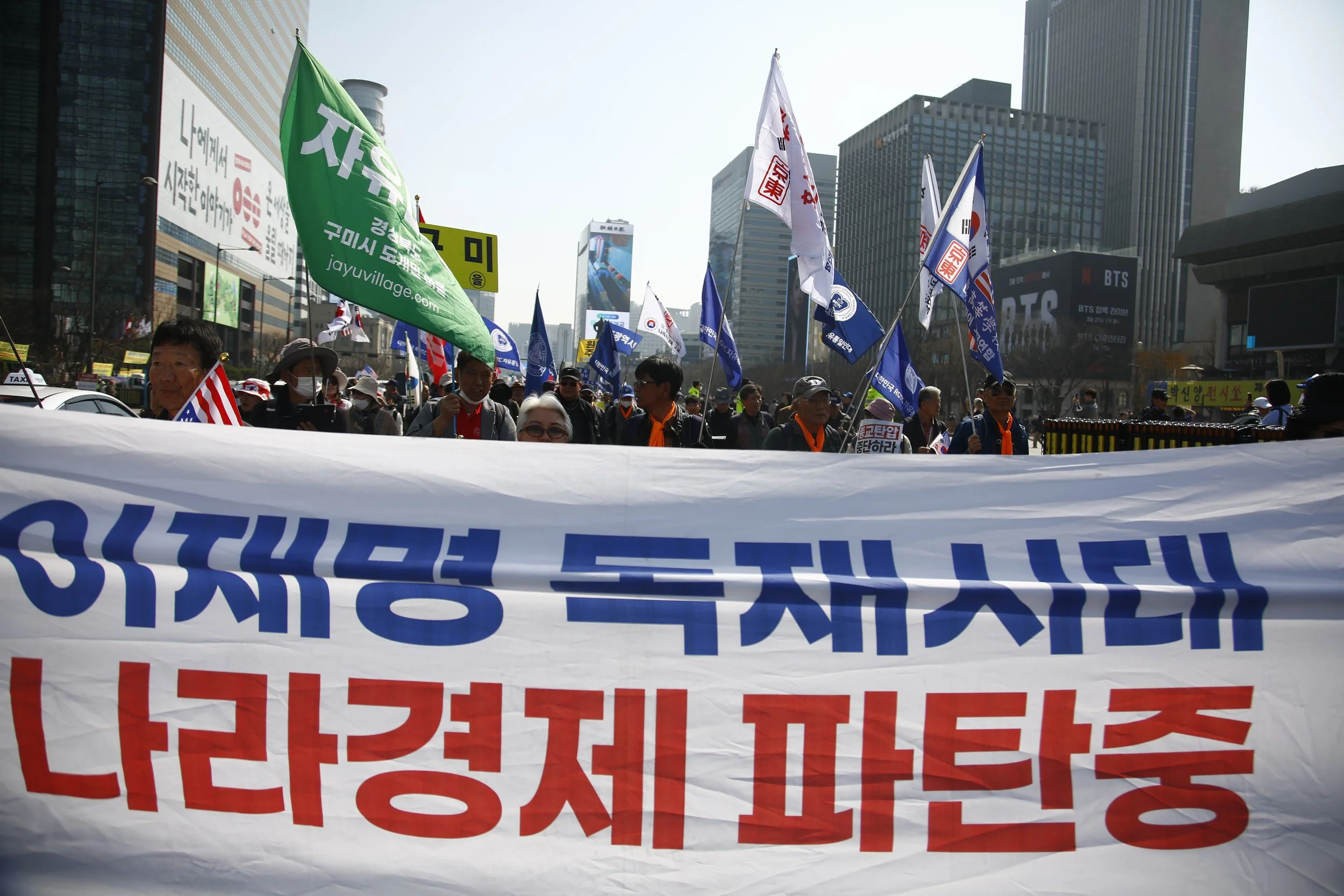 Agora Tribune 2026 07.JPG