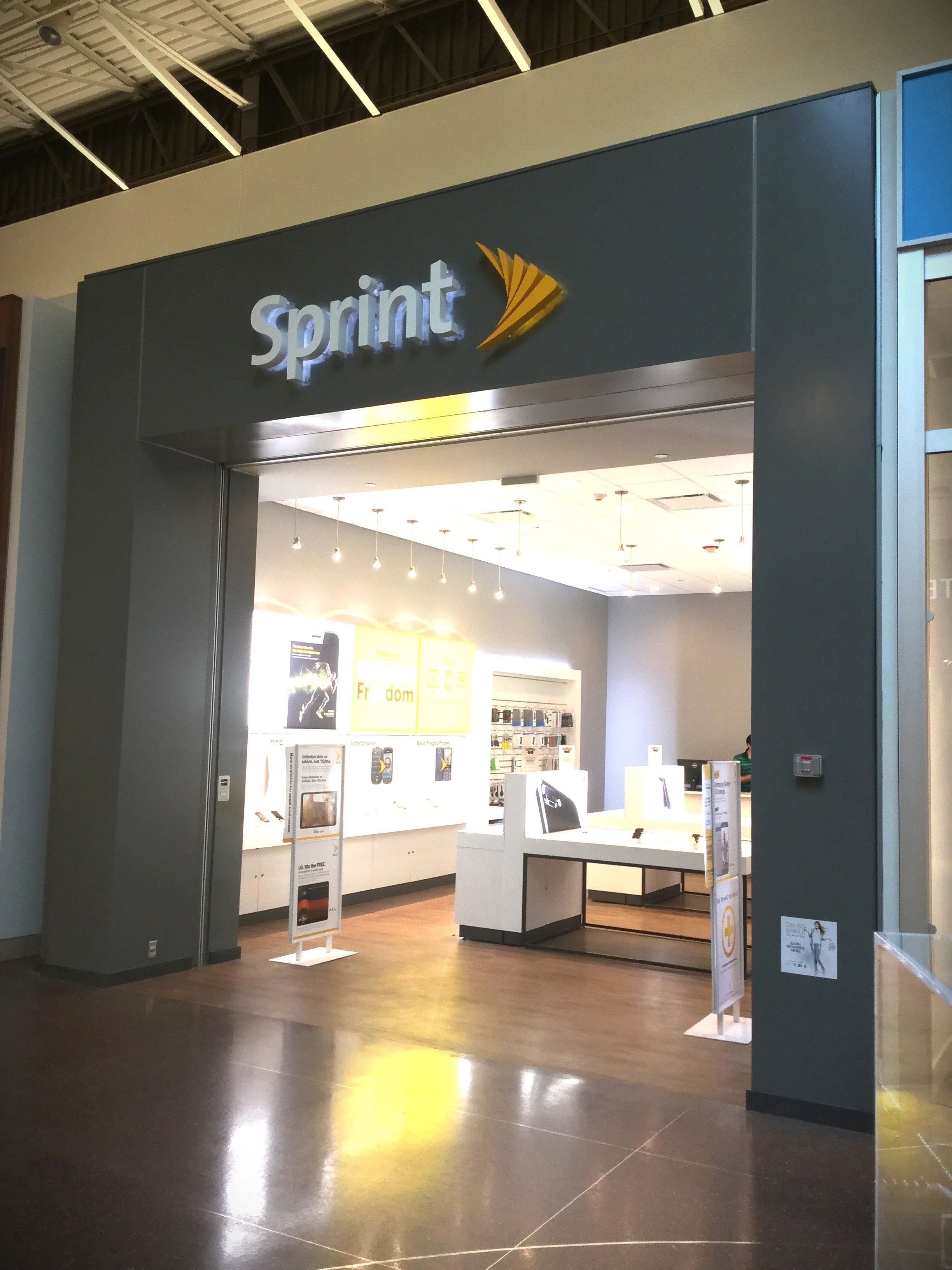 Architectural Sheet Metal Panels - Storefront - Sprint - commercial sheet metal paneling.JPG