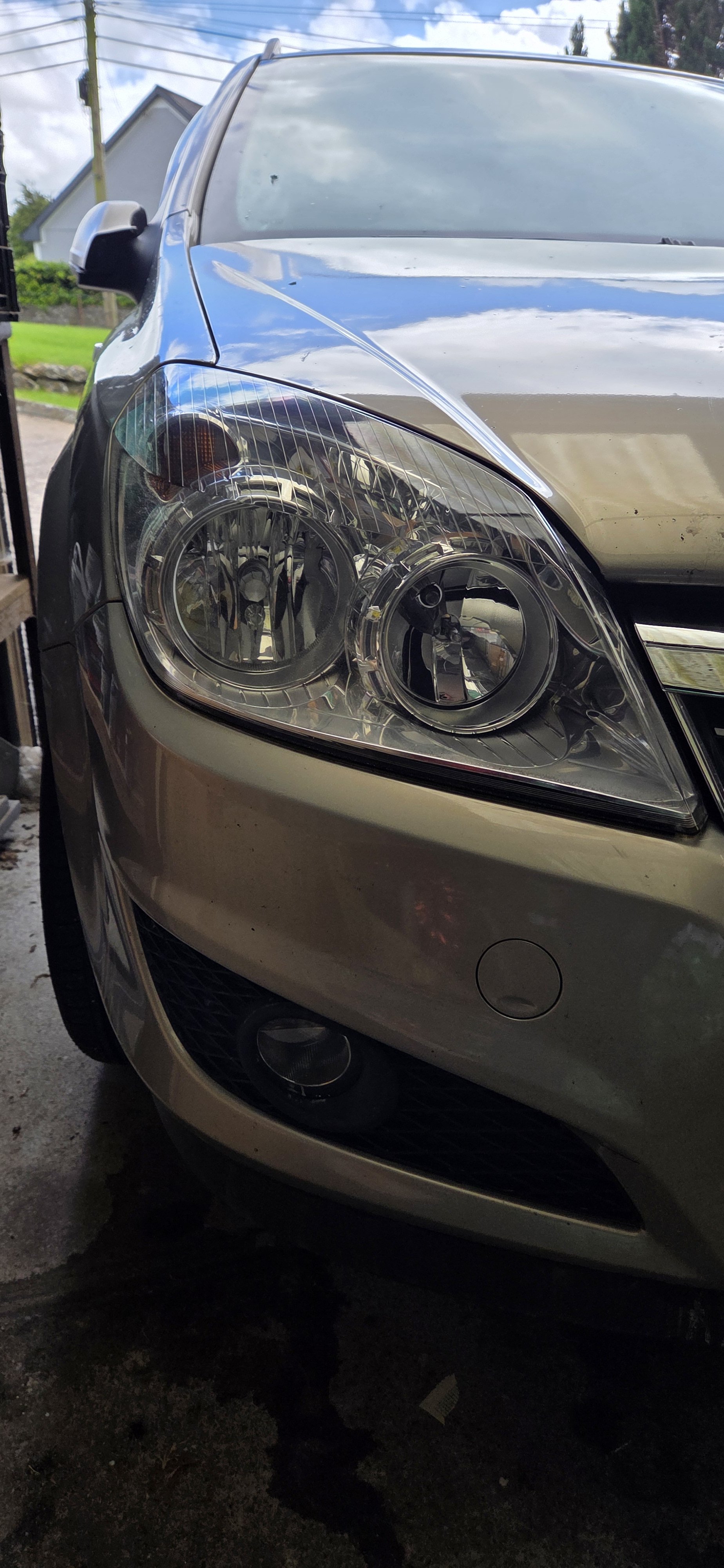 Headlight restored clear and looks like new