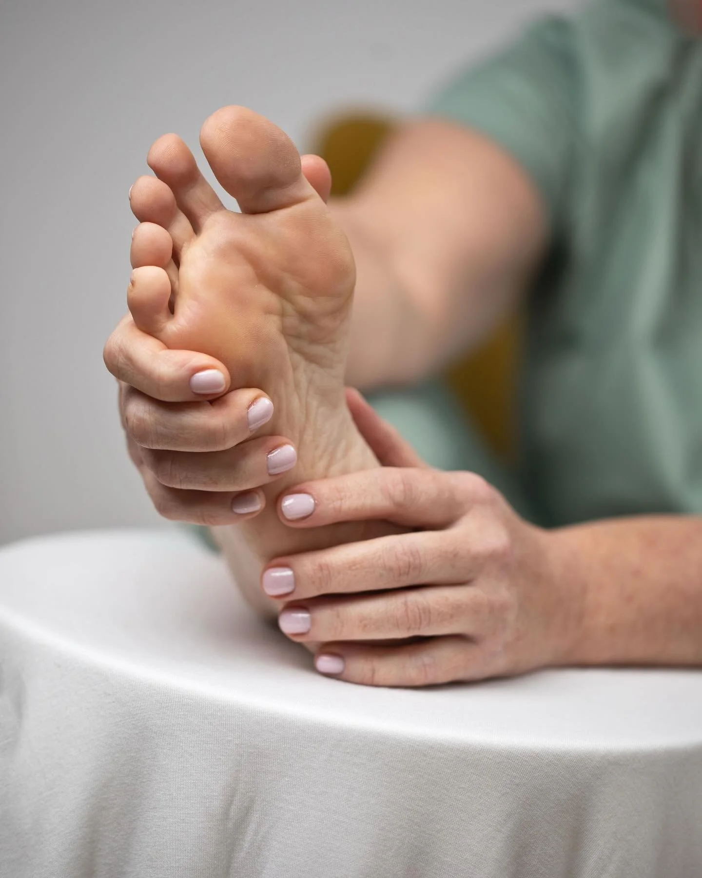 Your Feet Deserve Better. 👣✨

They carry you - every day.

Through work.
Through workouts.
Through life.

Foot health isn&rsquo;t about polish.
It&rsquo;s about maintenance.

✨ Smooth, intact skin
✨ Managed callus
✨ Healthy circulation
✨ Comfortable